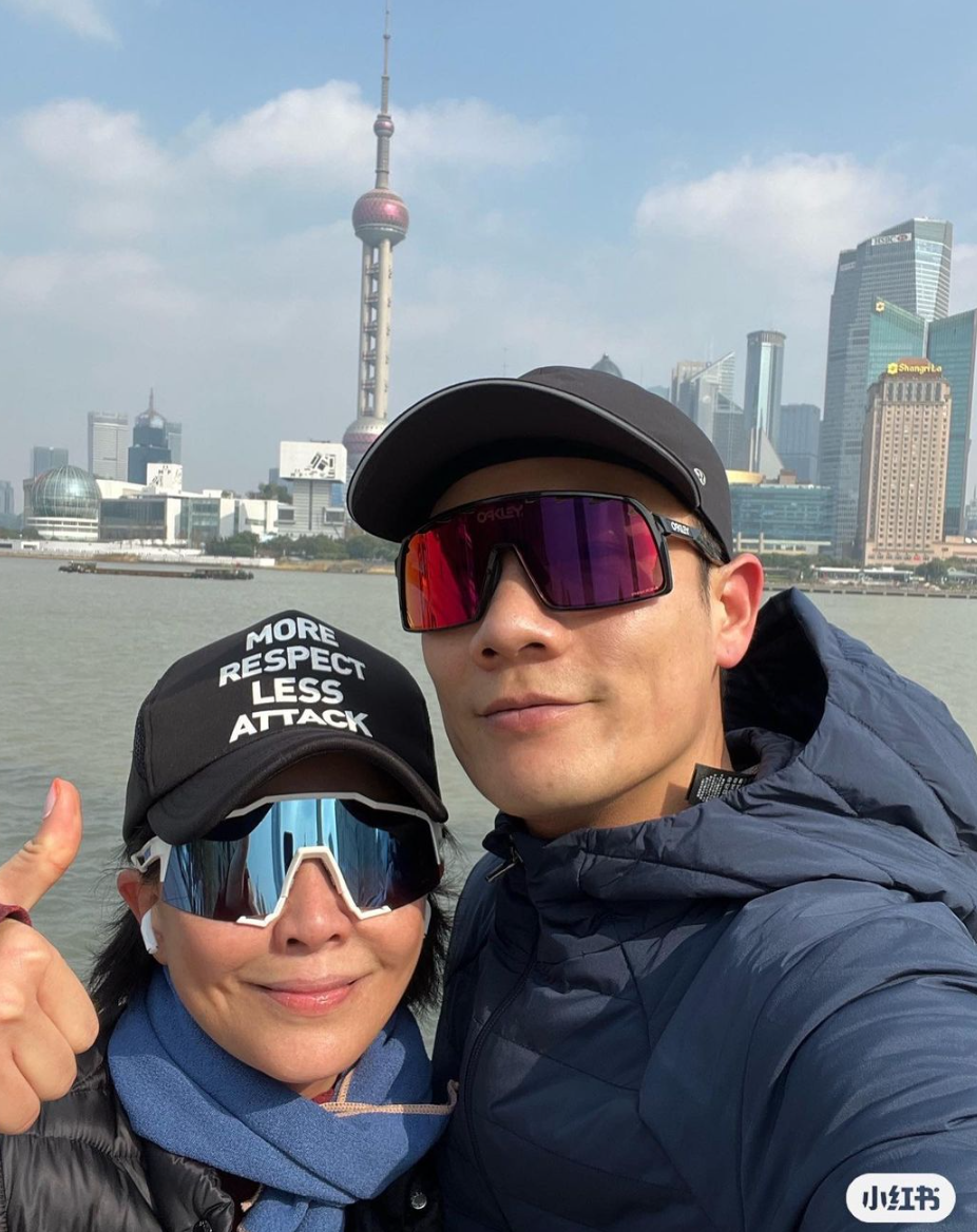 劉嘉玲以前跟丁子高經常跑步,關係密切。