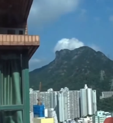 網上熱話|超強手機直擊獅子山「活春宮」