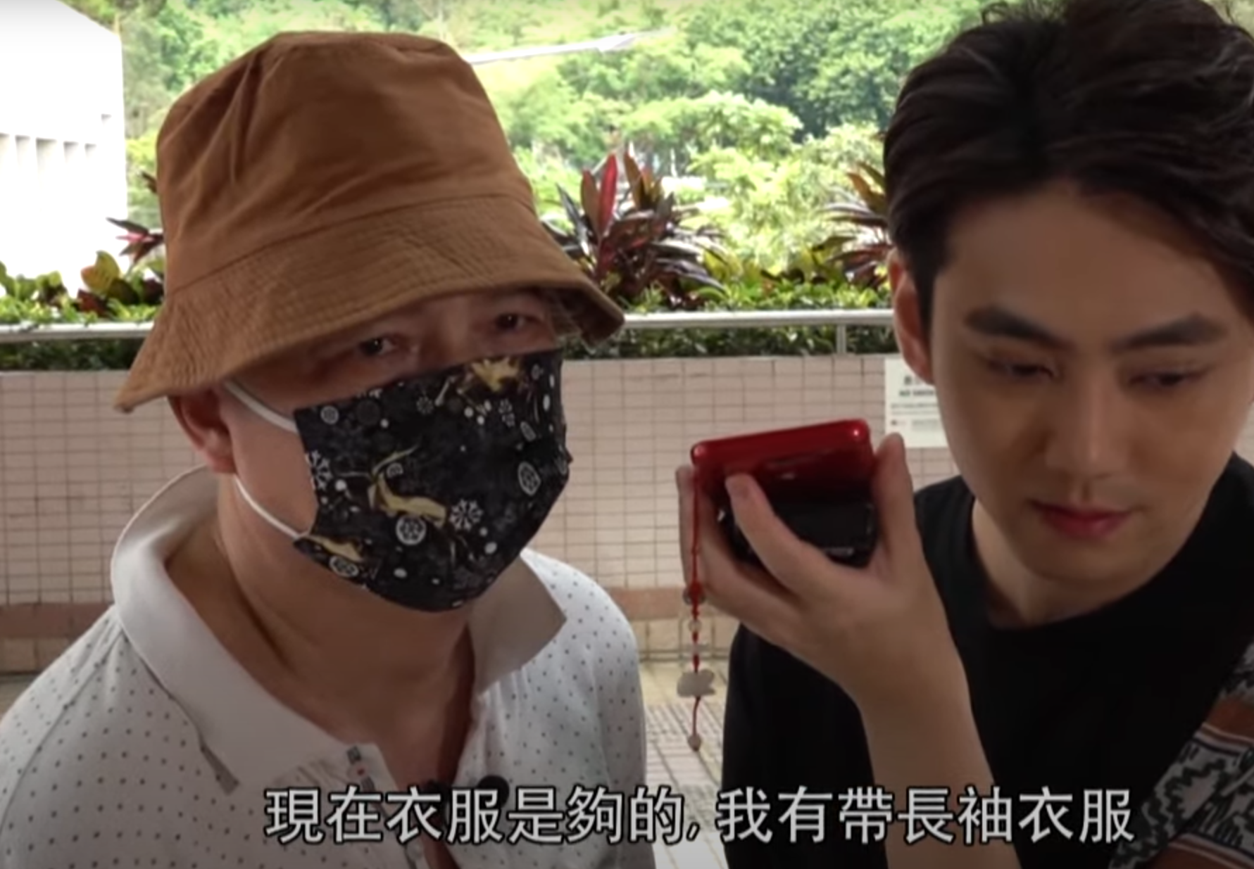 劉太於電話受訪時稱,她有帶長袖衣物,惟以辣為主的食物不合胃口,她又無法跟當地人溝通,形容自己每天「冇嘢做、日日喺度等」,早上買杯麵和麵包吃,晚上去吃飯時就去逛街。(《東張西望》)