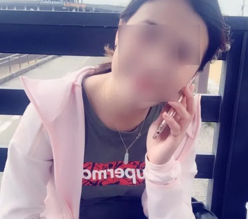 被捕的單親母親姓陳,31歲,育有1歲半及4個月大2名女兒,但生父都是不同人。報道指,陳女生得貌美,交友複雜。(網上圖片)