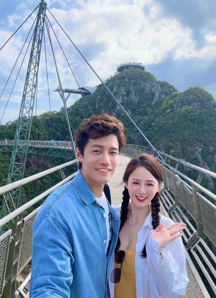 二人早前再度重臨天空之橋,估計是為婚禮籌備。