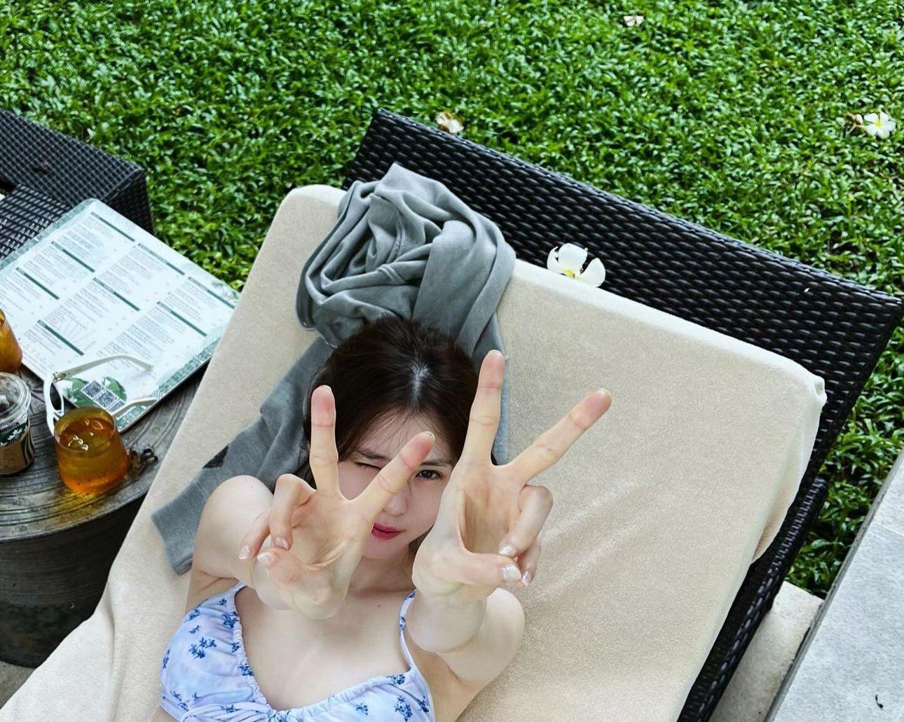 韓韶禧近日分享性感靚相。