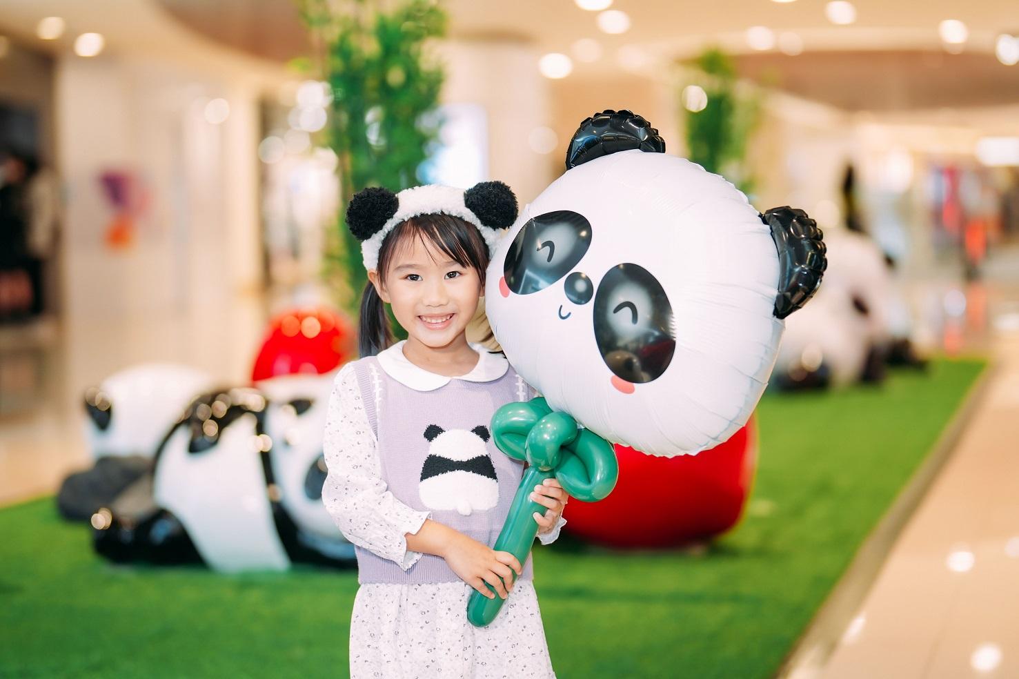 國慶商場優惠|信和集團8大商場 顧客可憑10 S點數或捐款換領超可愛40cm大熊貓氣球