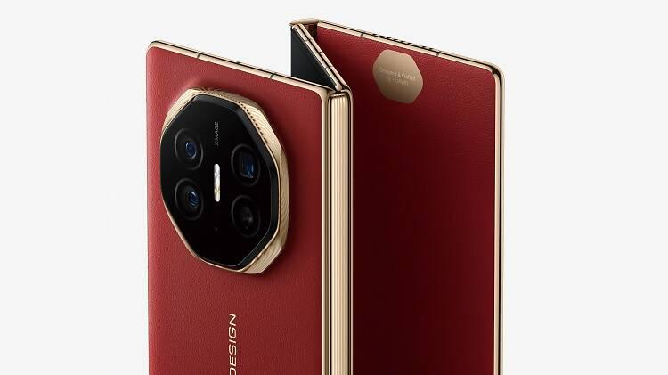 網民:「給錢就換,不給錢憑啥管啊。一人先發三萬,立馬換華為三折屏」。(網上圖片)