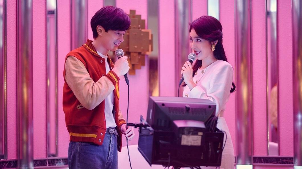 張軒睿曾參演台劇《華燈初上》。