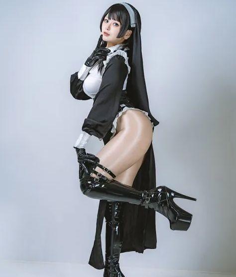 ぐりこ有前又有後,可cos的角色很多。(圖/翻攝自ぐりこ的X)