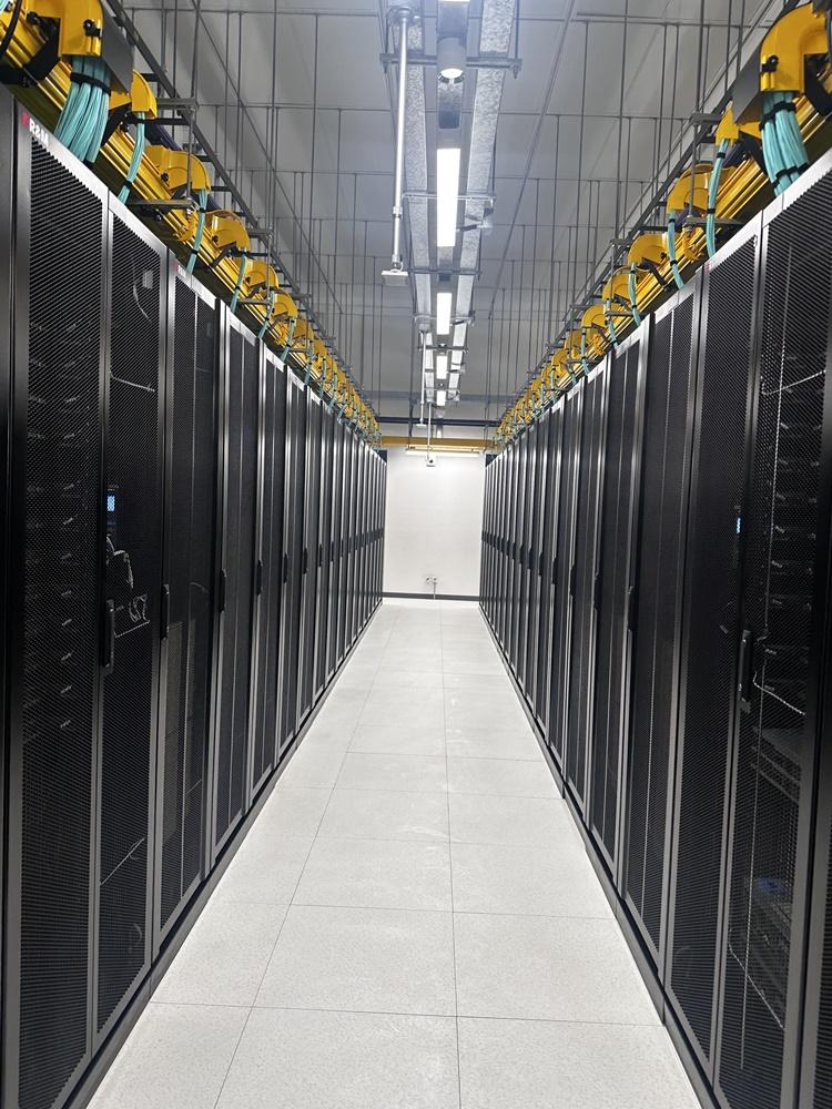 香港首個商業用HPC服務已正式投入服務,向業界提供算力、加速工具及數據資源,並配合國家超算發展策略。(科技園提供)