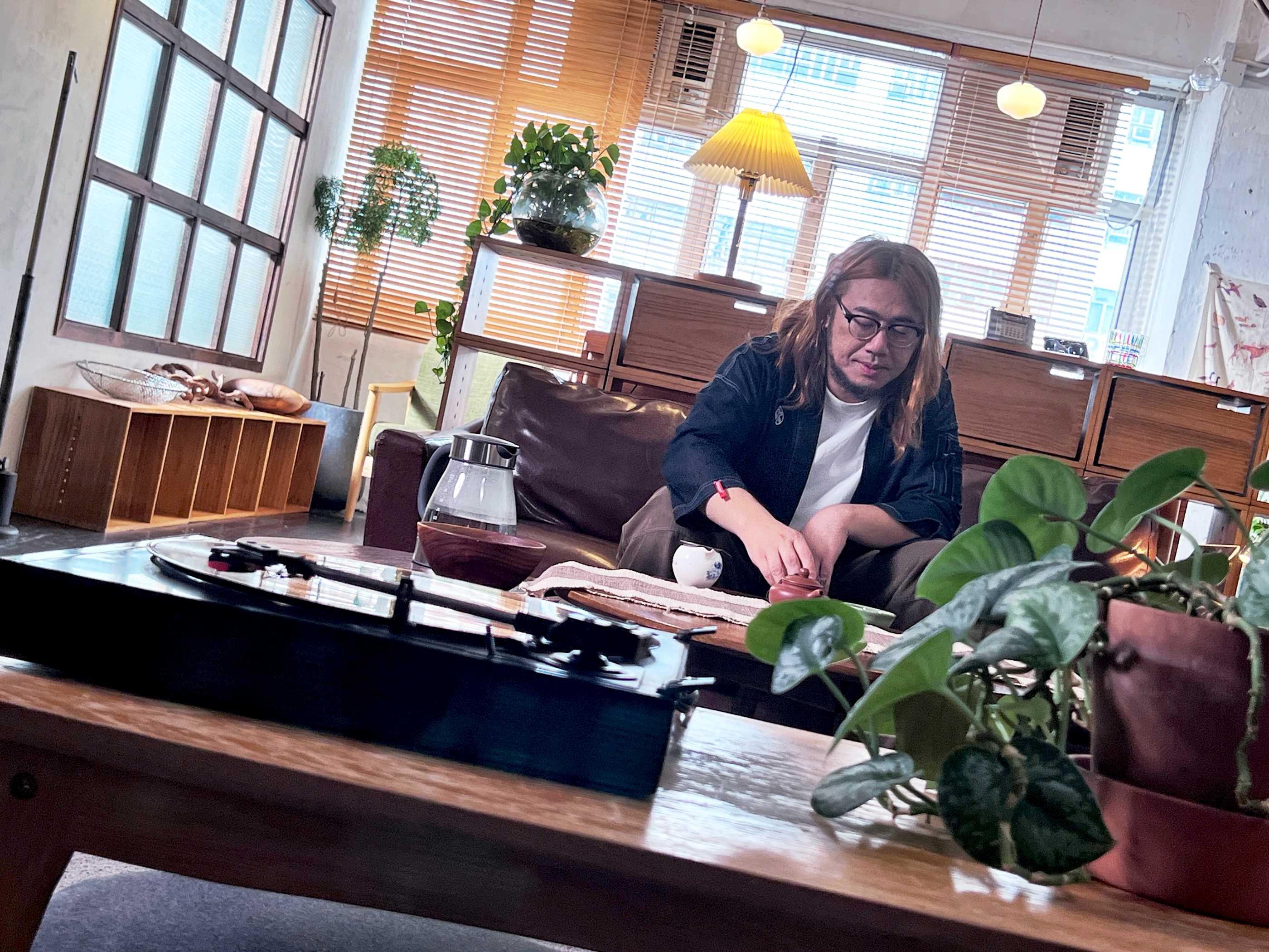 Nowhere Boys新歌MV扮鬧交爆笑料 主音Van為十月演唱會成功甩肉30磅