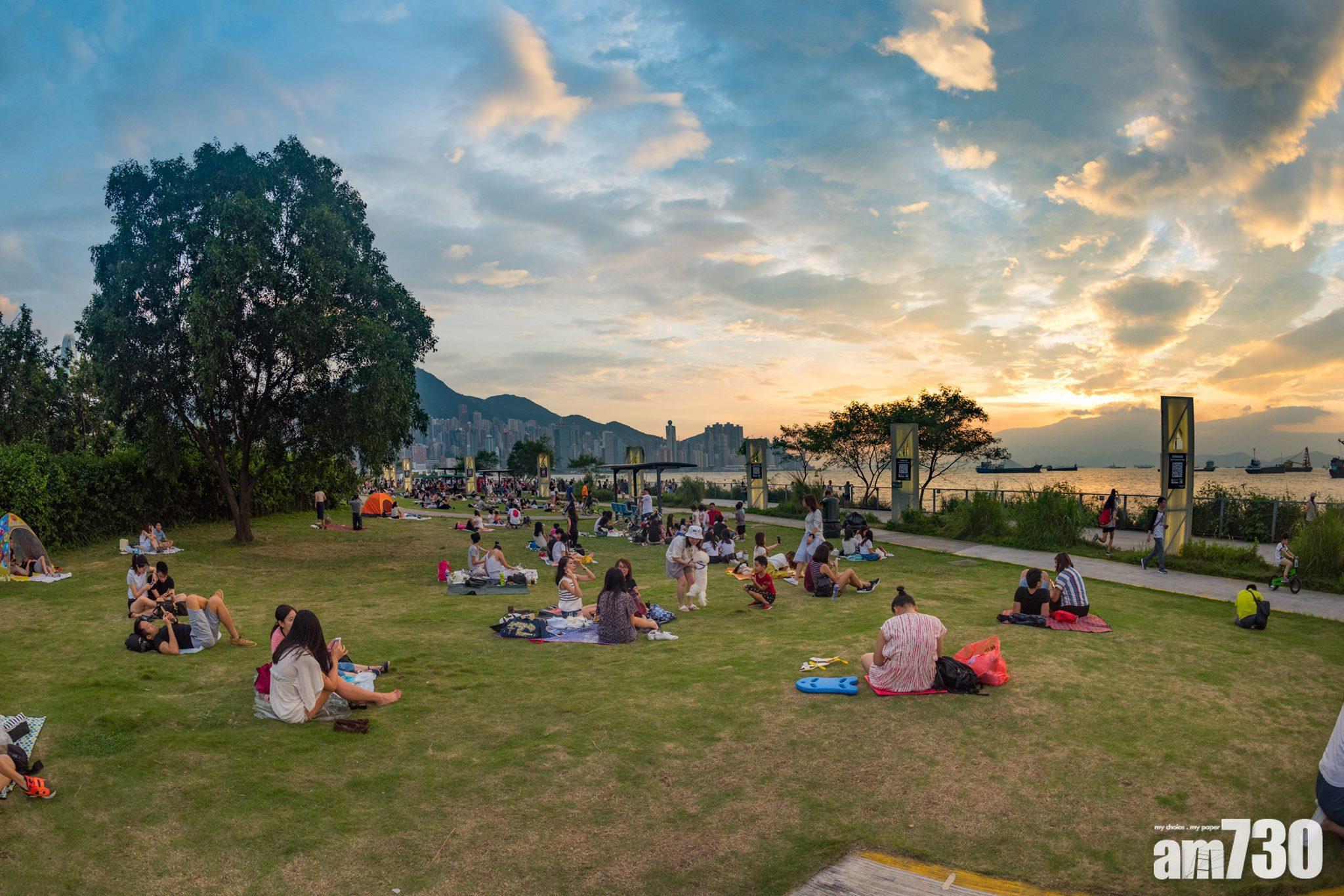 野餐好去處|西九海濱長廊文青必去。(圖片來源:wikipedia)