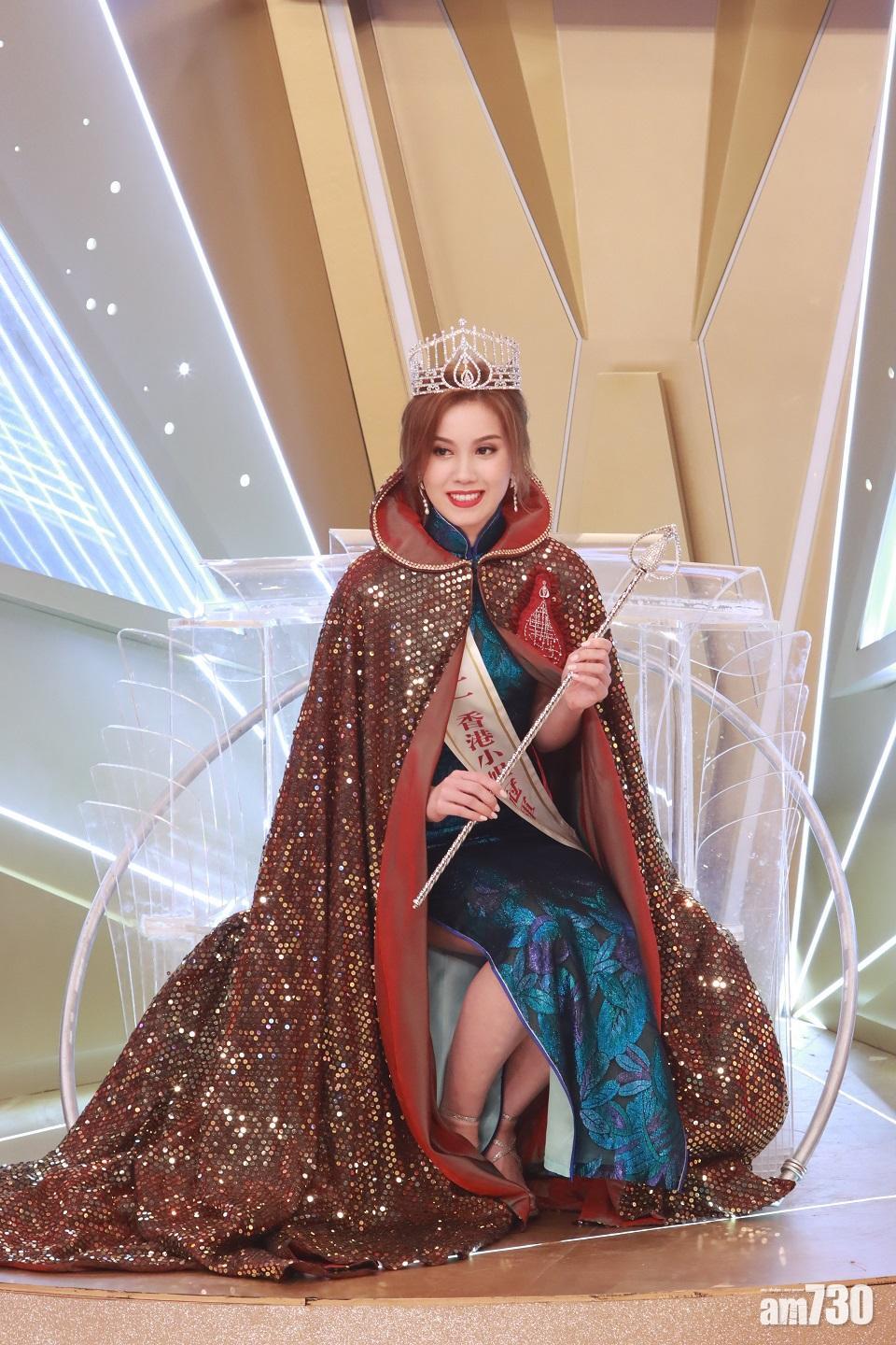 有傳2021年冠軍宋宛穎頭戴的是玻璃后冠。