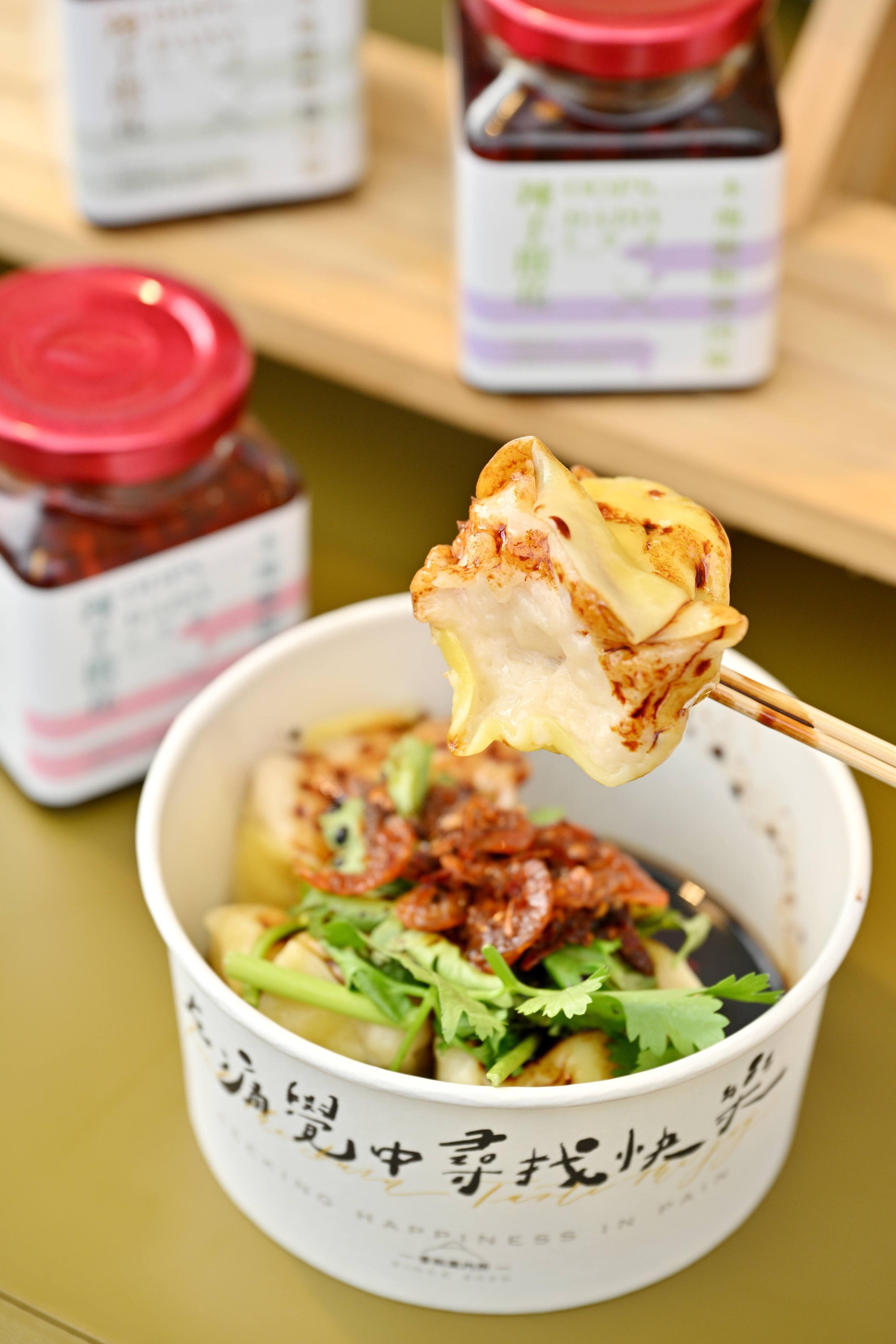 香料案內所的招牌燒賣。