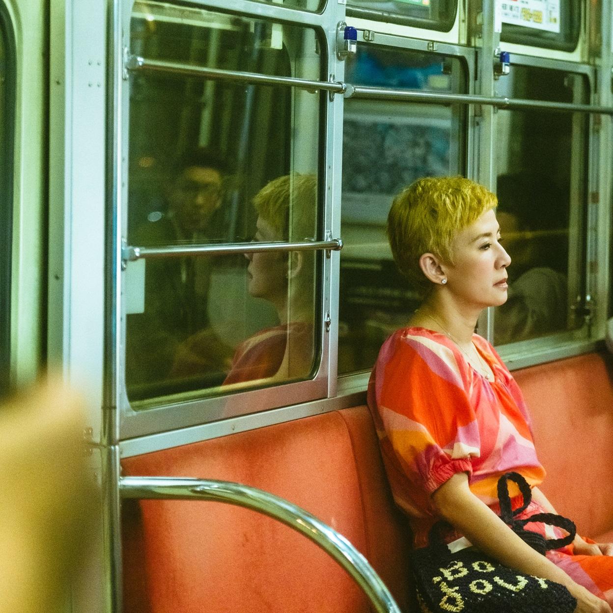 吳君如與MC張天賦合演的《我談的那場戀愛》,在網絡上廣獲好評。