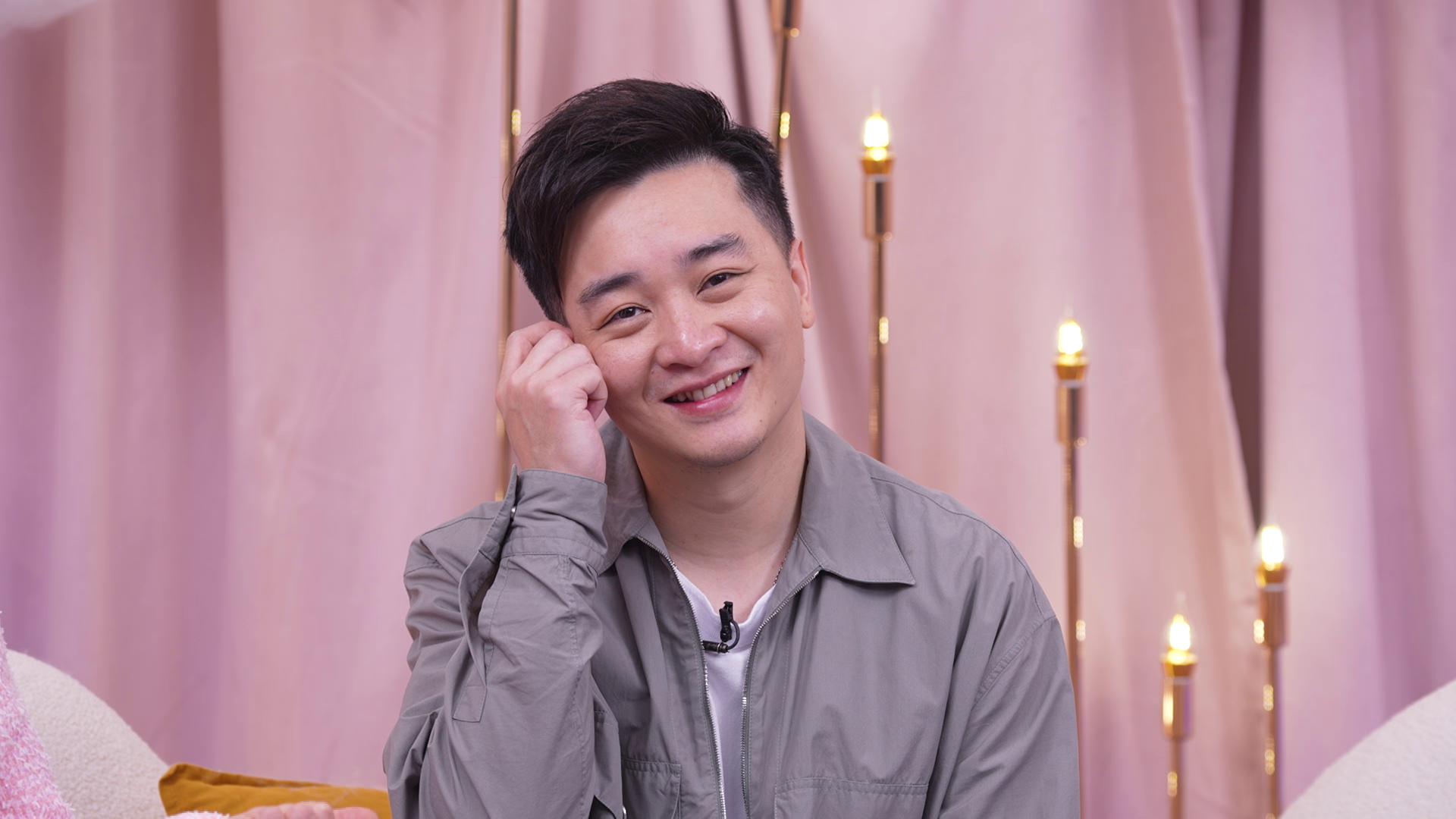 譚輝智讚拉姑是心目中女神。