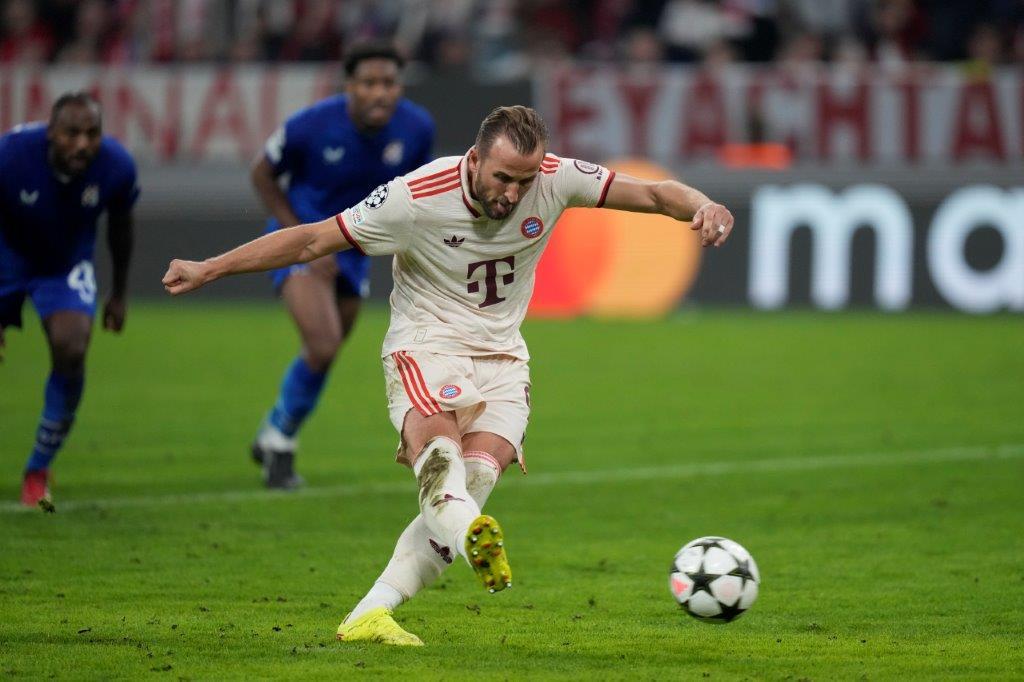 哈利卡尼射入3個12碼