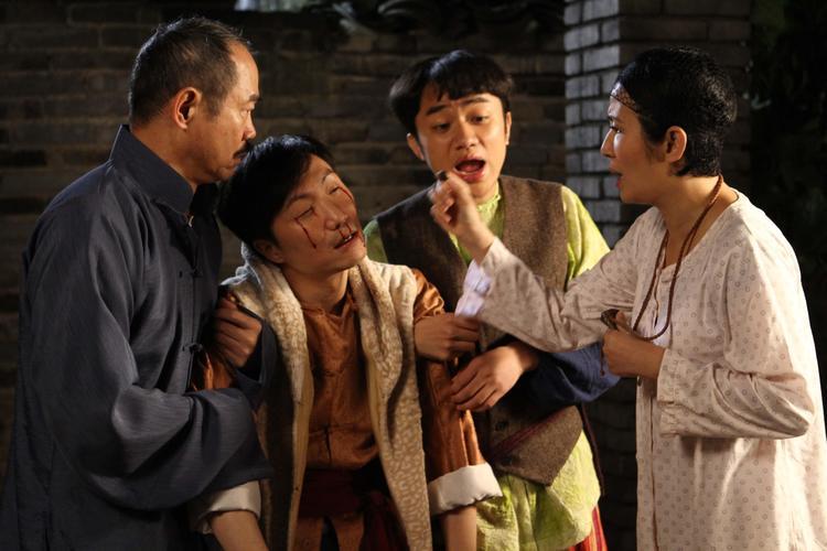 王晶執導《笑功震武林》,由曾志偉、吳君如、鄭中基、王祖藍等主演。