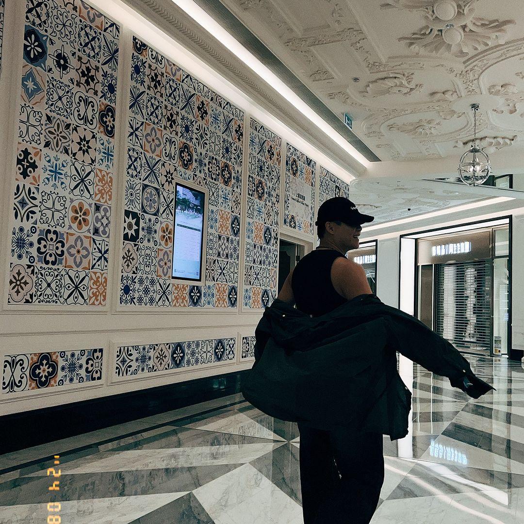 保錡刻意裁走日子。