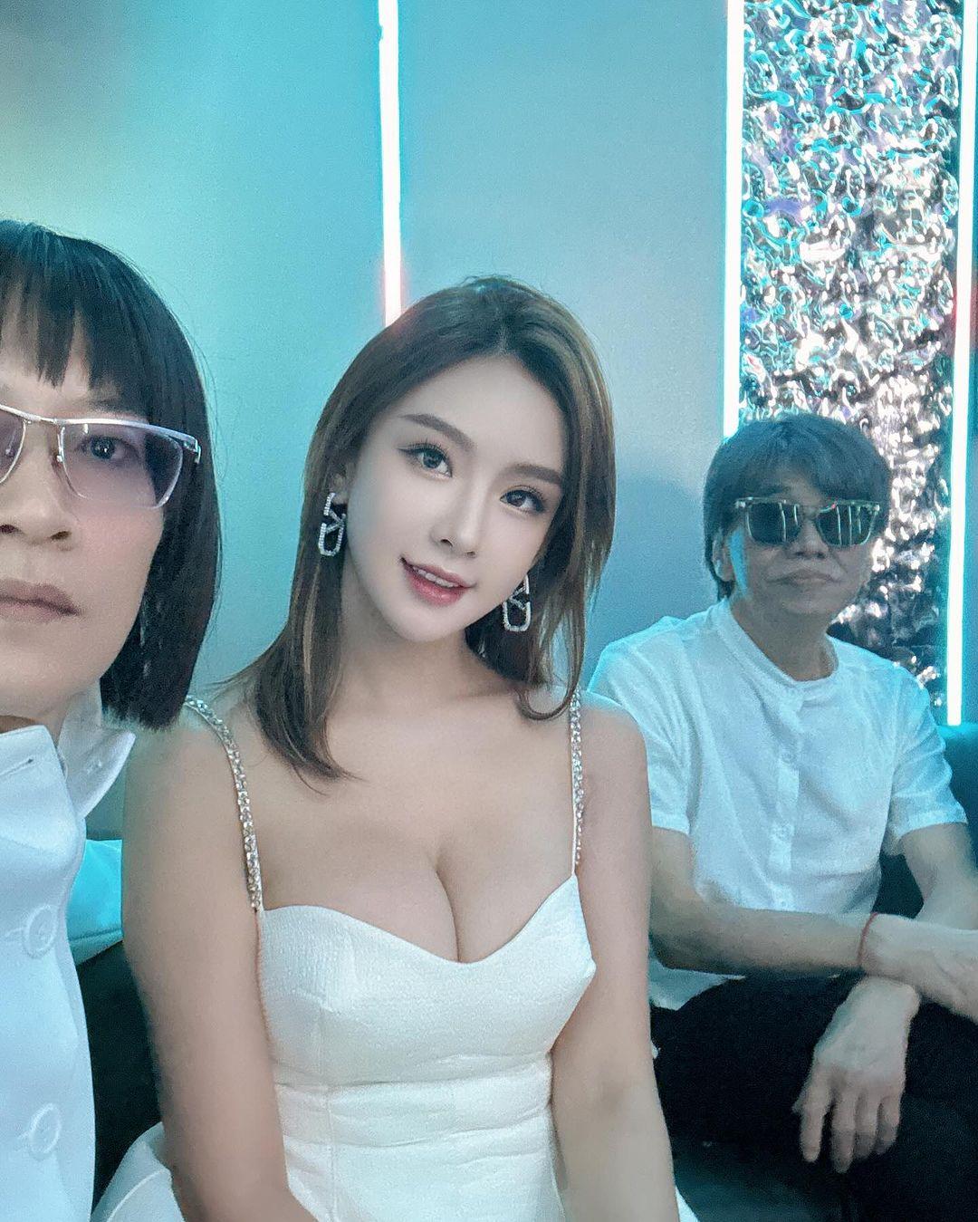 劉子儀連日來分享劇組於菲律賓的開工日常。