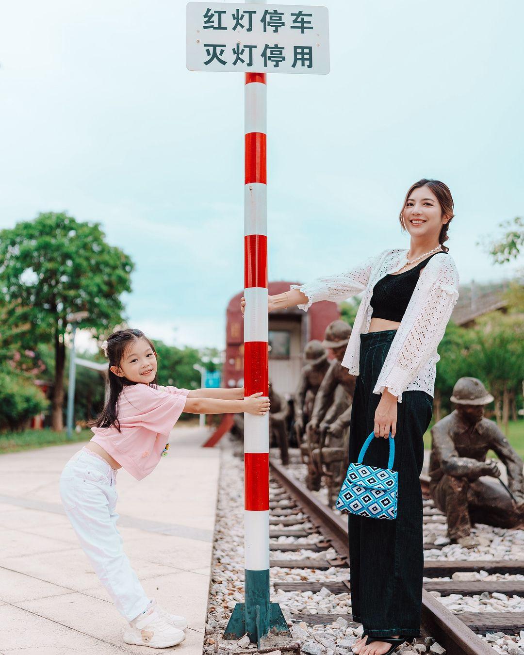 陳展鵬與單文柔安排了不同活動讓囡囡有個充實暑假。