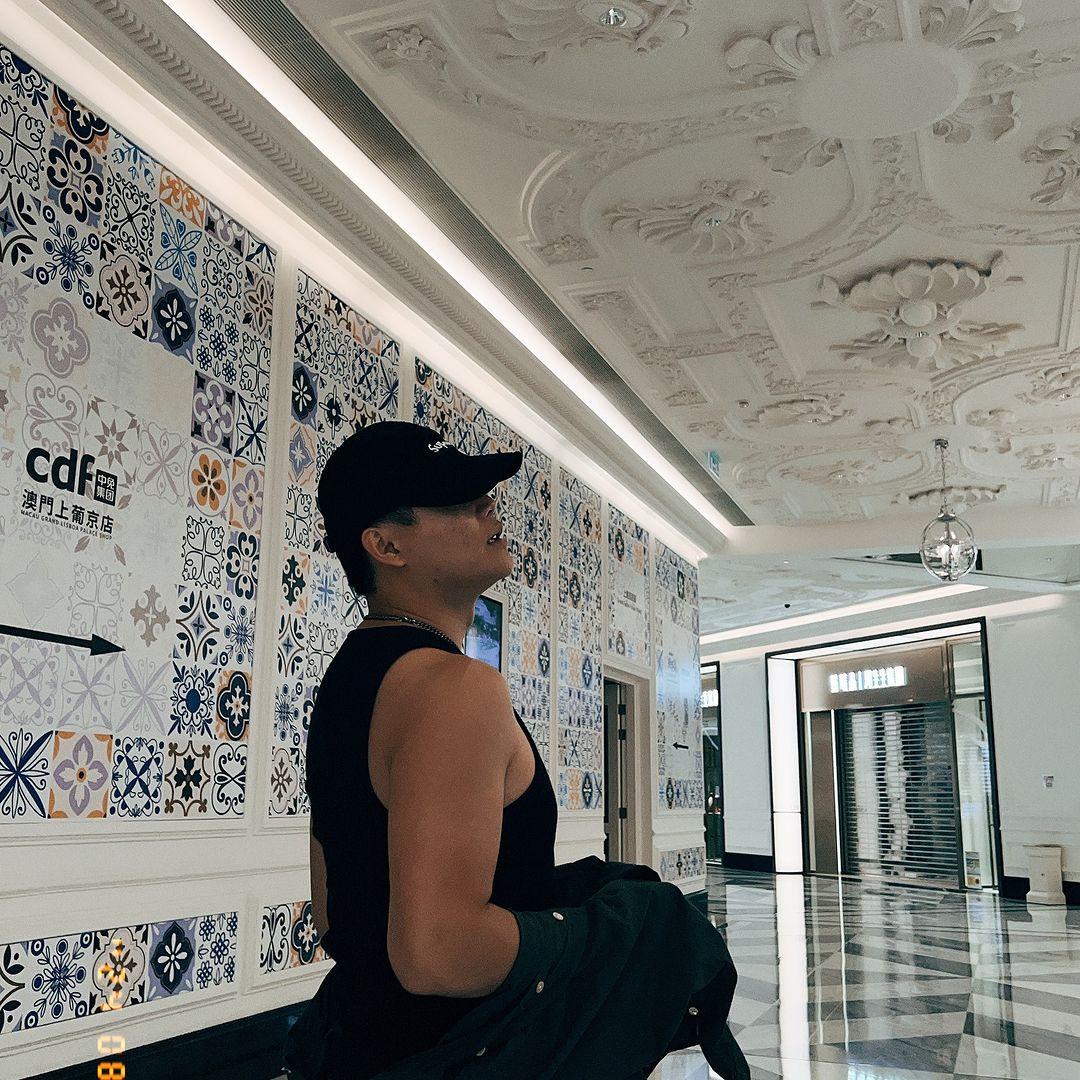 保錡刻意裁走日子。