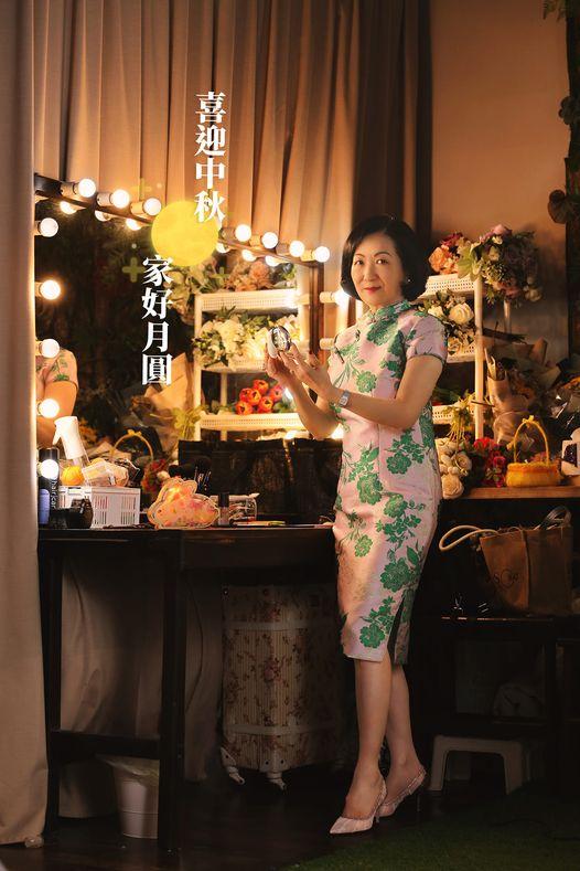 雖然葉劉淑儀在照片中只露出小腿,但都無阻網民對她的讚賞。(葉劉淑儀fb圖)