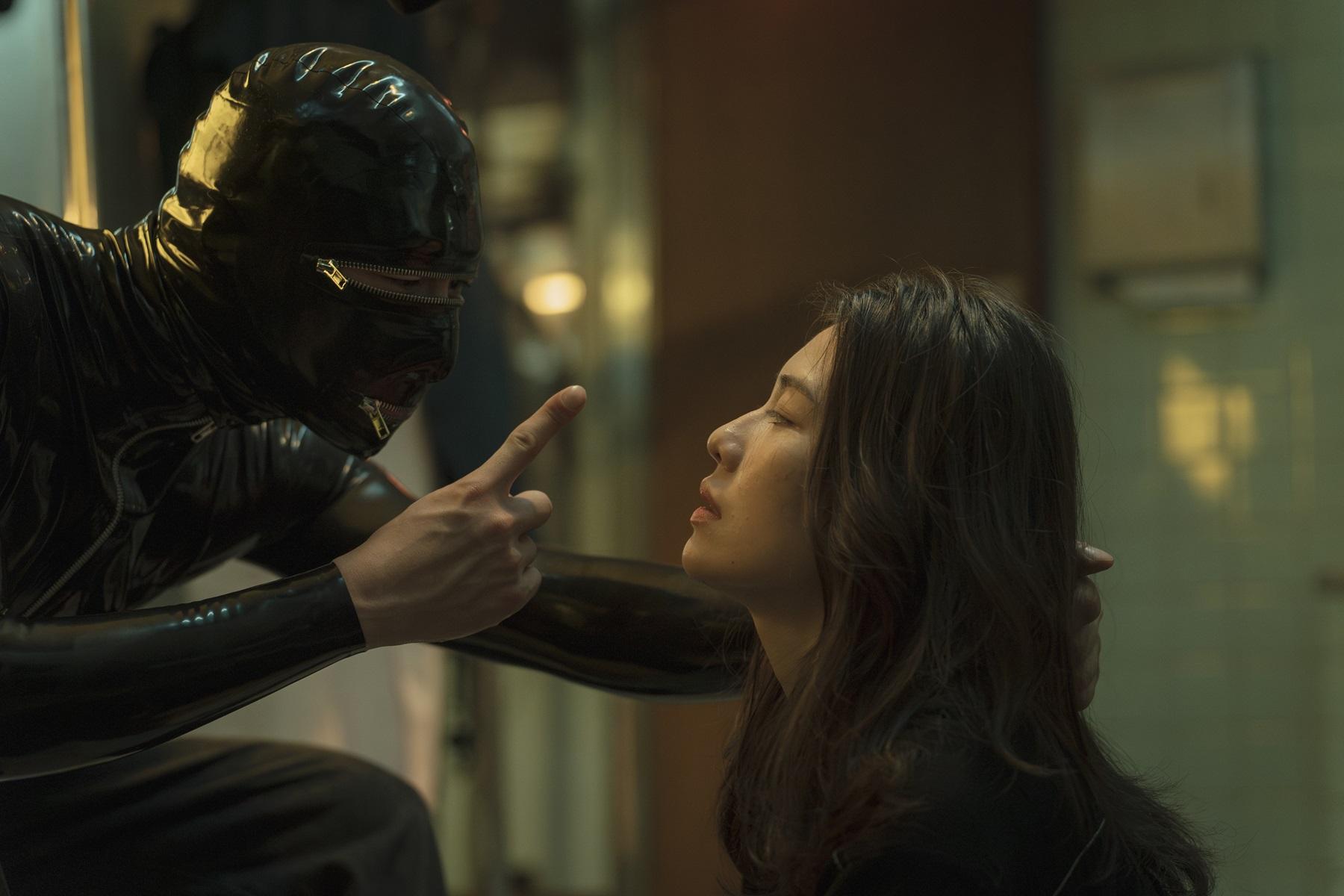 柯煒林在《破浪男女》演的Uberdick,幾乎全套戲都要戴著頭套不露面。