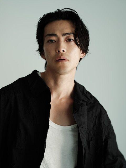 莫提默 (CV:大東駿介)