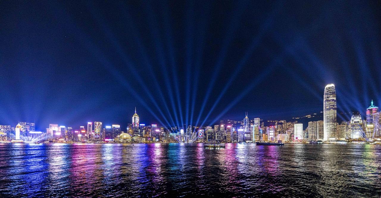 旅發局:8月訪港旅客超445萬人次 9.28辦無人機表演 幻彩詠香江10月推特別版 (旅發局提供)