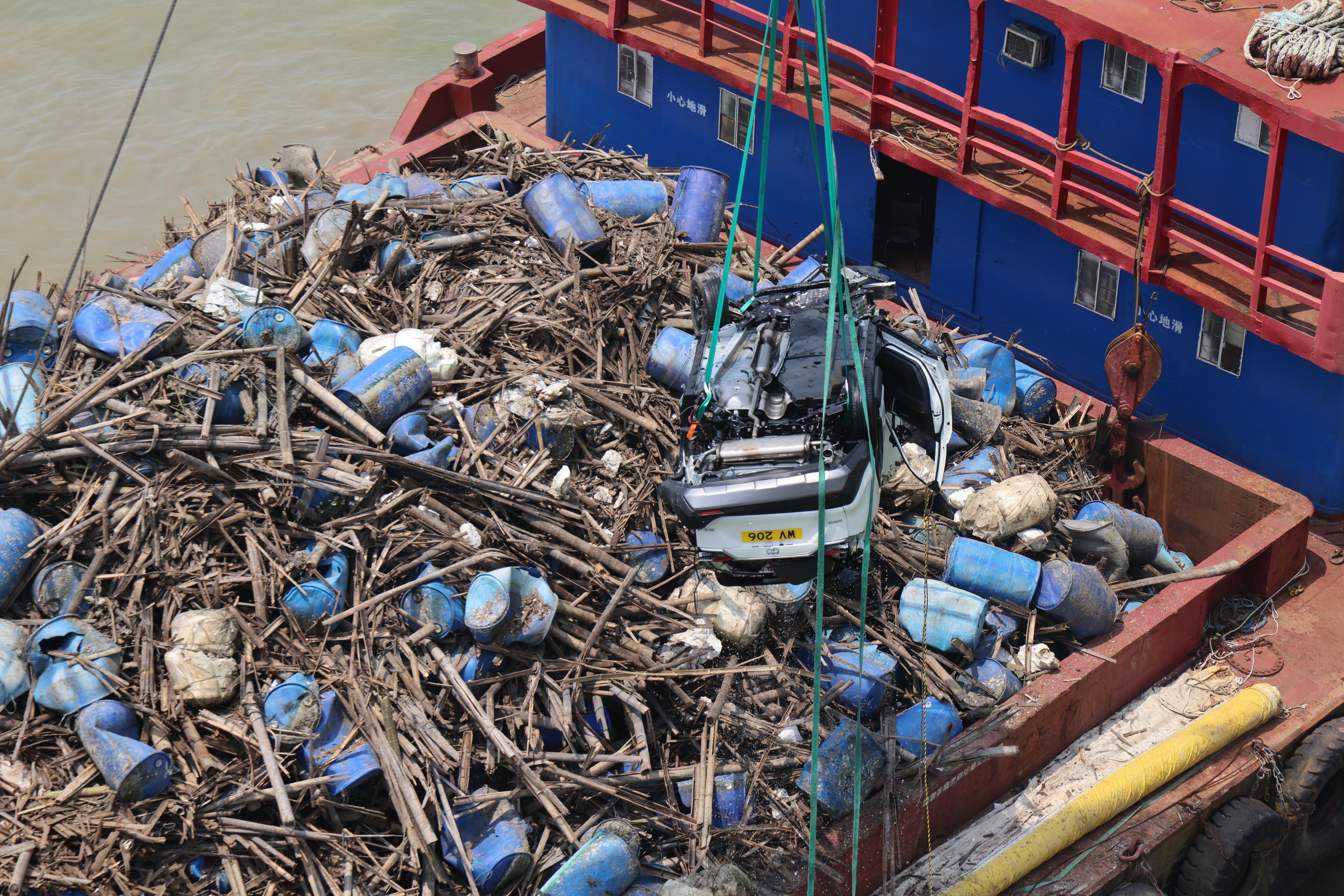 涉事私家車車牌與小紅書圖片上一致。(資料圖片)