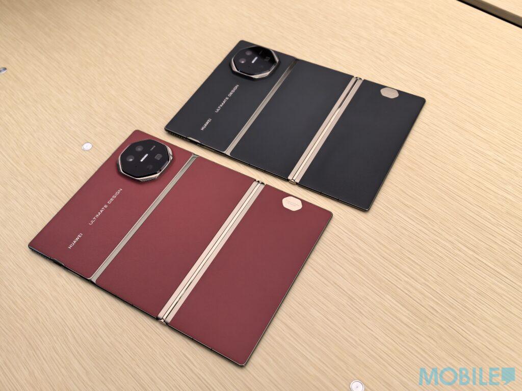 HUAWEI Mate XT提供玄黑及瑞紅兩色。