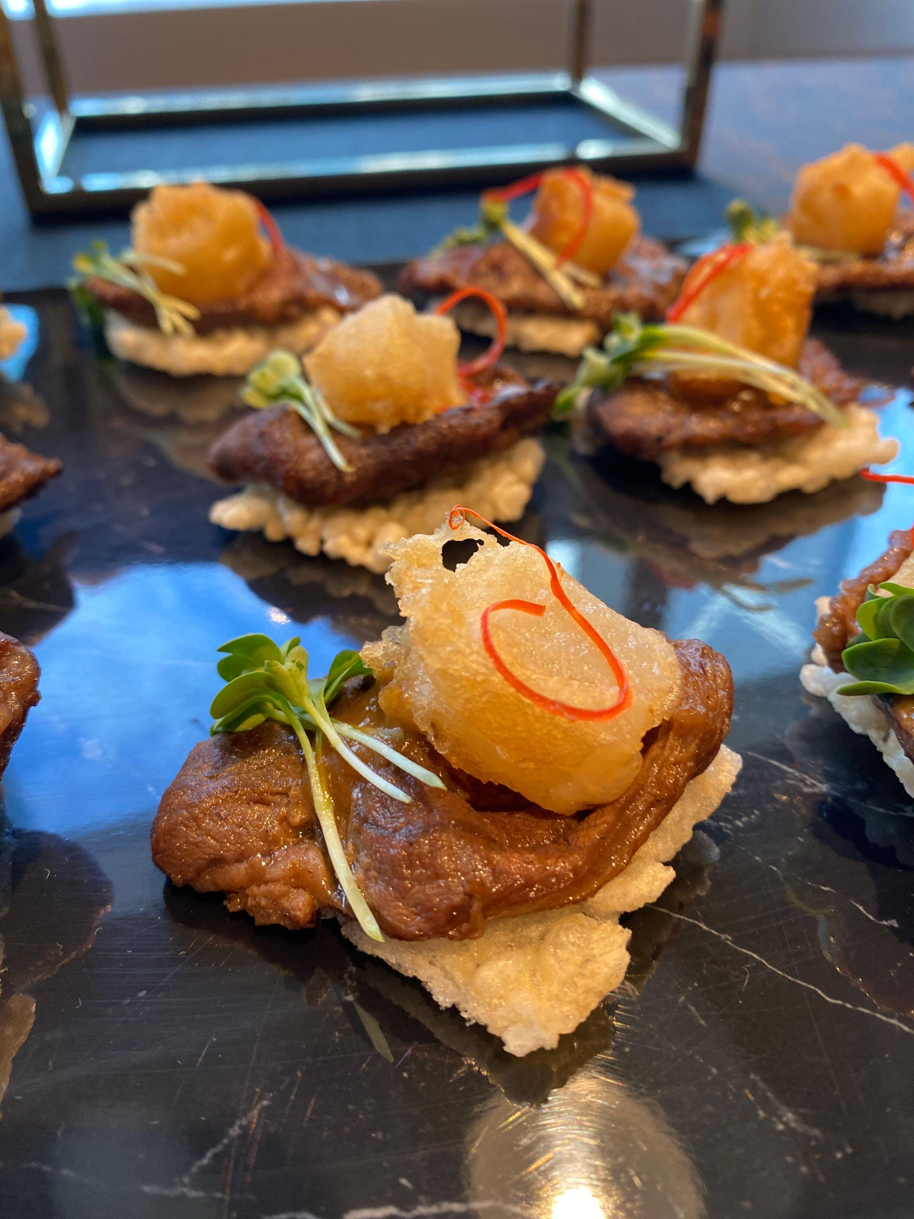 和牛𦟌、蘿蔔、柱侯醬(九龍香格里拉Café Kool「秋之頌尹師傅聯乘酒店自助餐」將於10月中旬舉行)