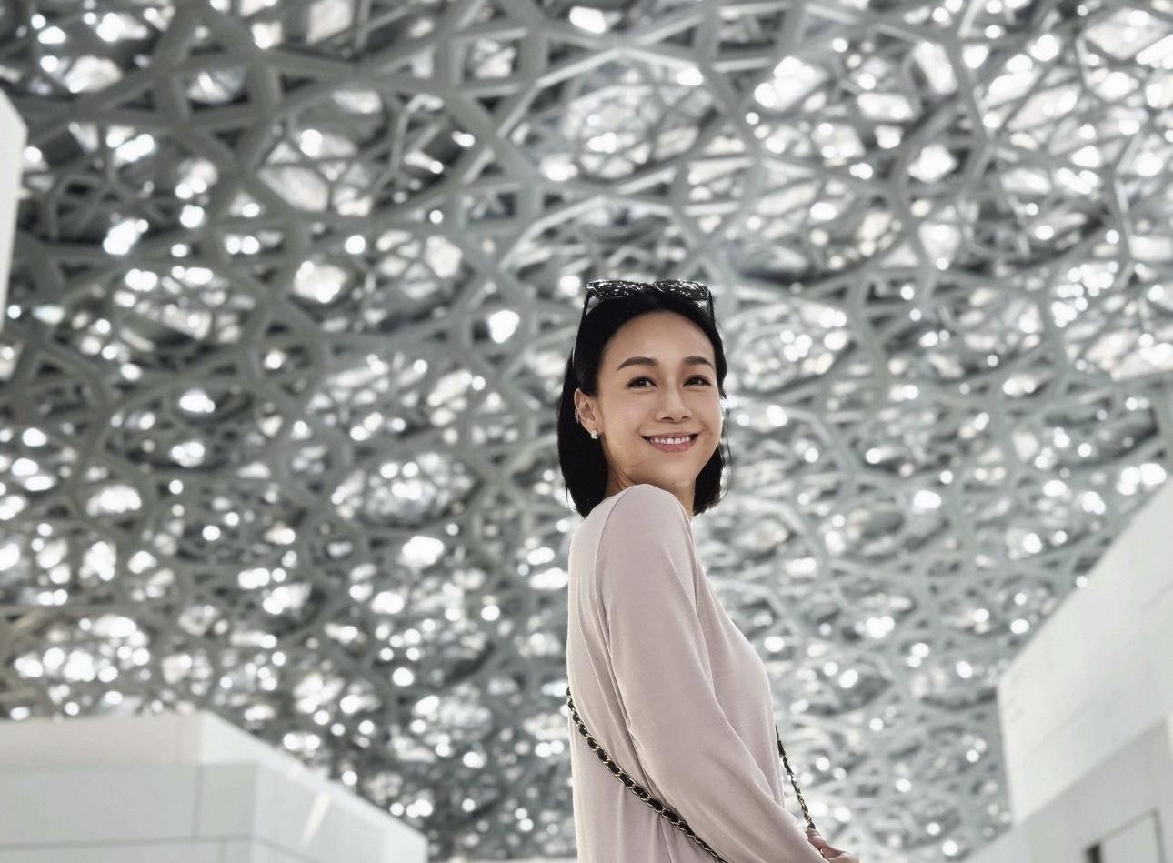 黃心穎去了當地景點朝聖。