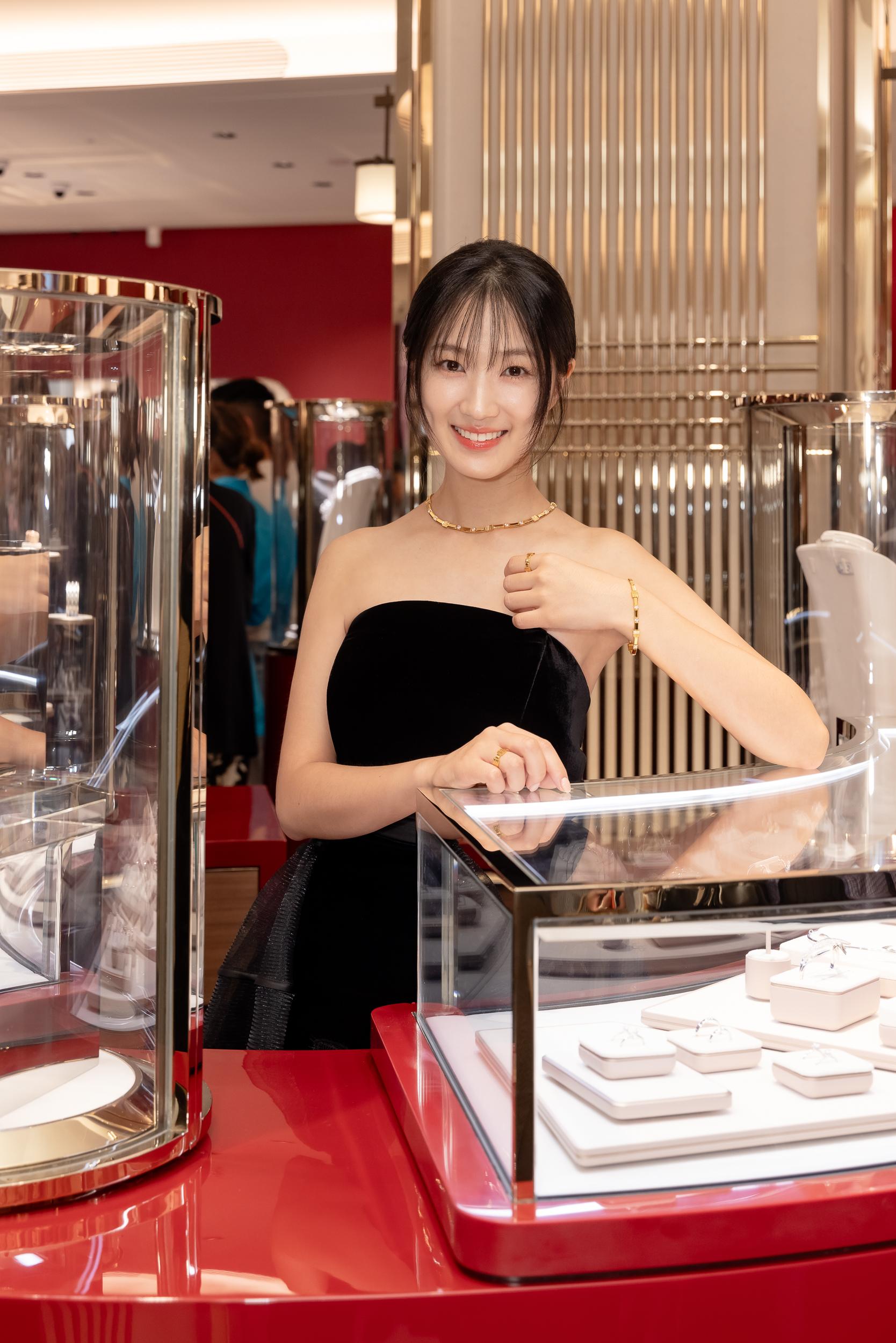 《背著善宰跑》女主角金惠奫初次來港,同樣大受歡迎。