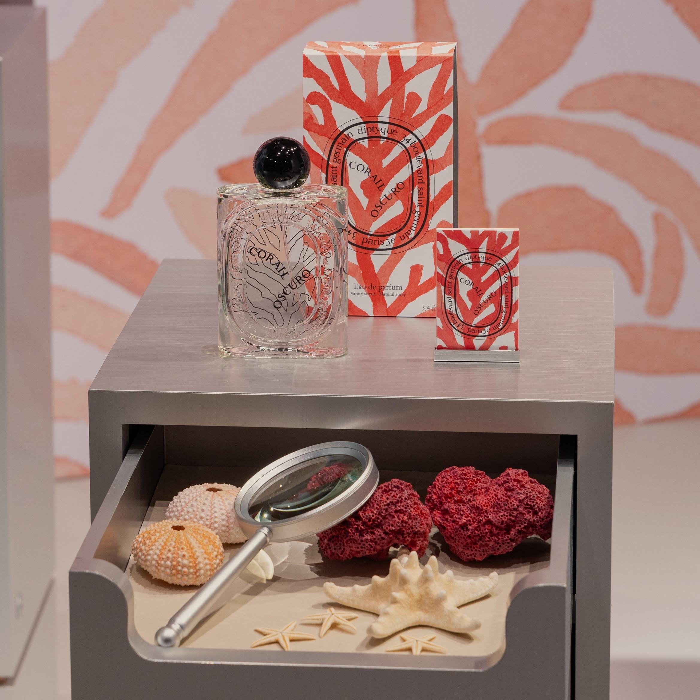 Diptyque在K11 MUSEA開設Les Essences de Diptyque期間限定展覽,並為客人送上香氛禮品。