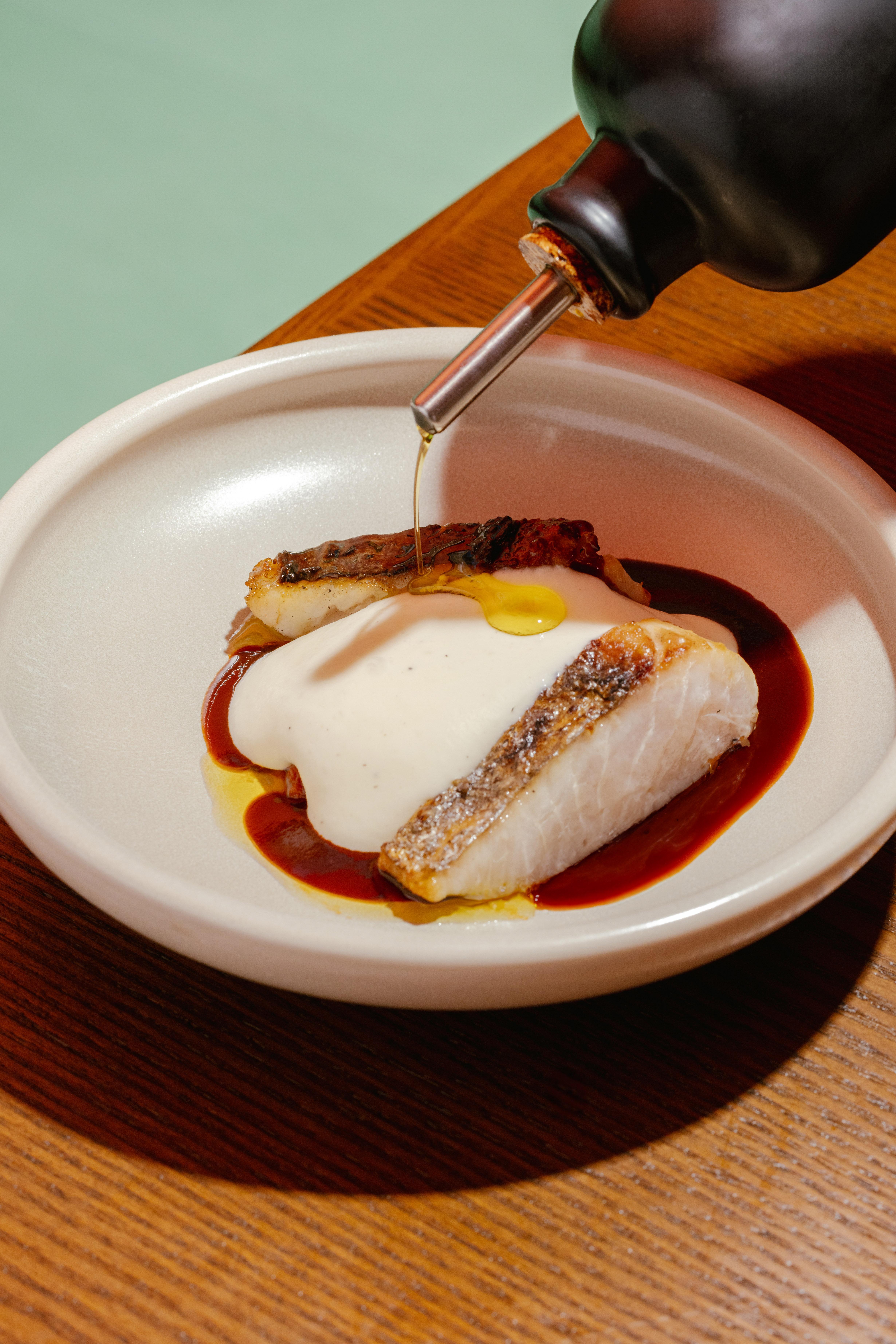 新菜式MARMITAKO(現代方式烹調西班牙鯖魚及紅辣椒sofrito) $178