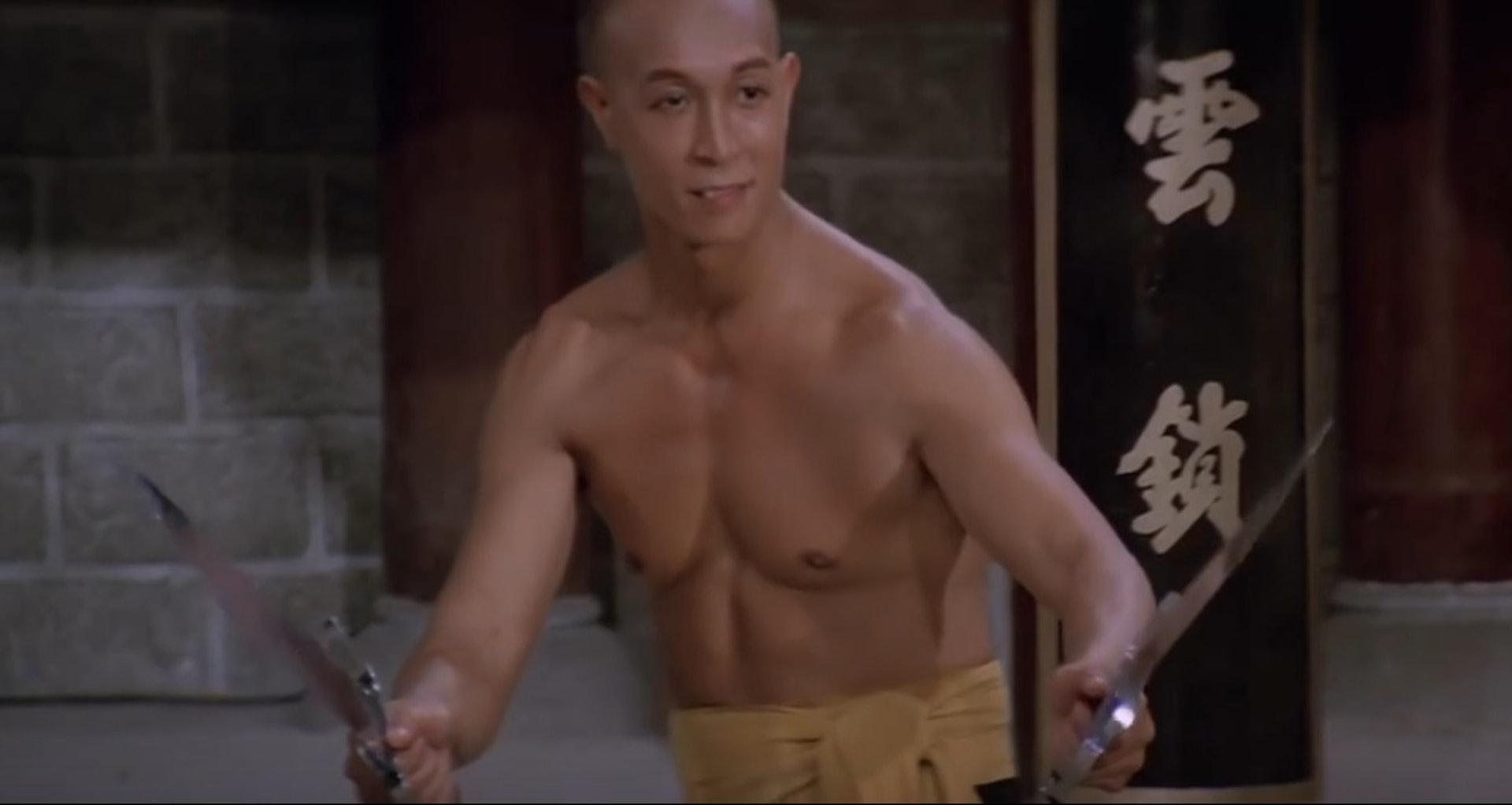 李海生年輕時是位武打演員。