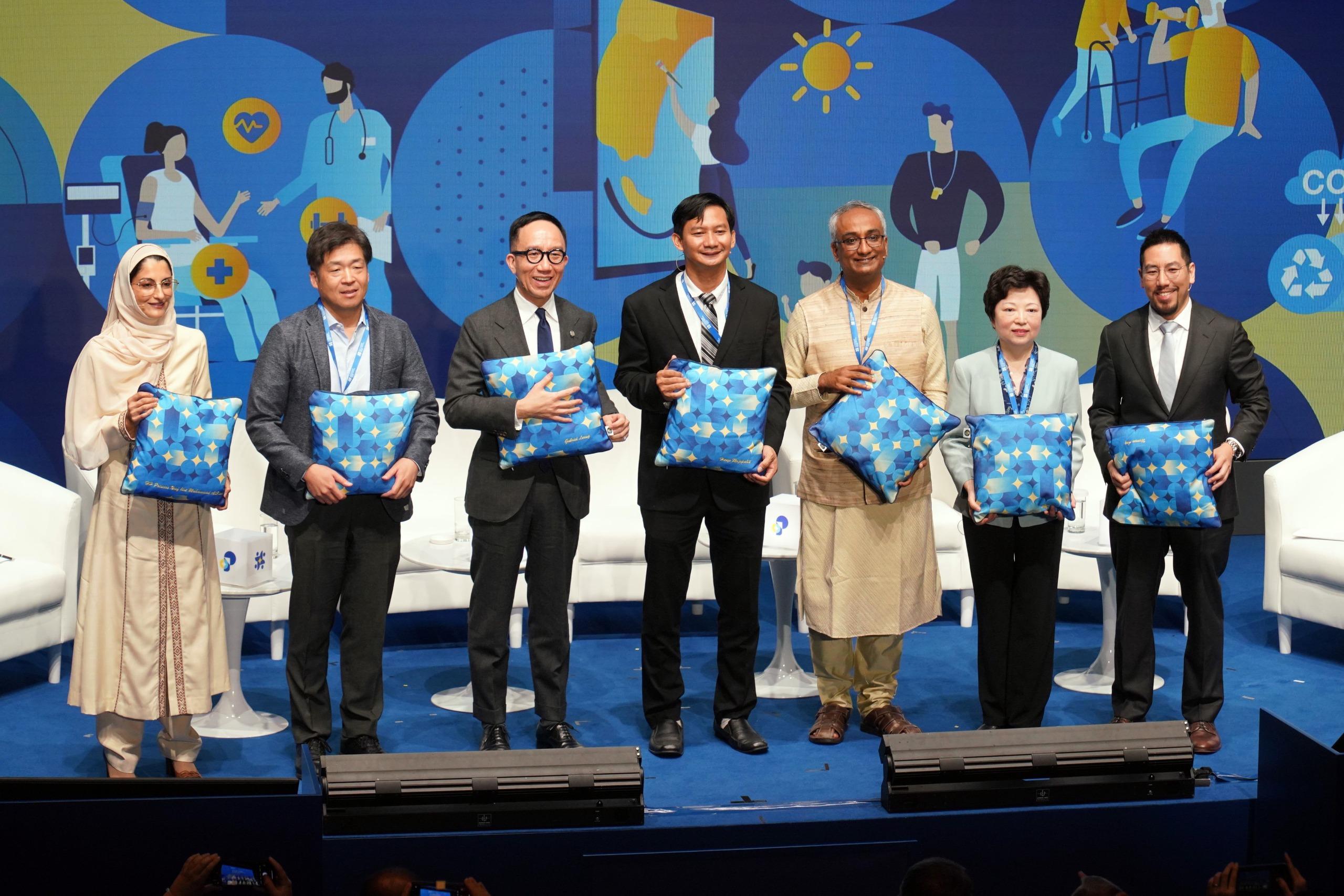 第三場座談演講《「亞洲公益慈善計劃」啟動 亞洲捐獻之道:釋放亞洲公益慈善力量 共鑄可持續未來》(大會提供)