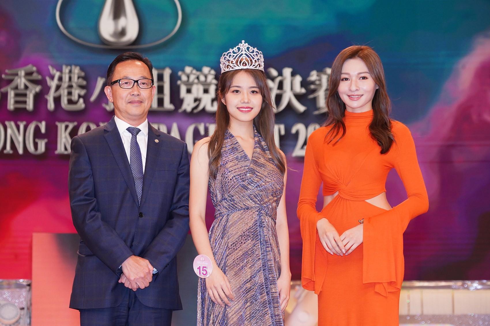 2023年港姐后冠由福滿臨珠寶贊助,莊子璇的后冠換上全新設計及配有紅寶石。