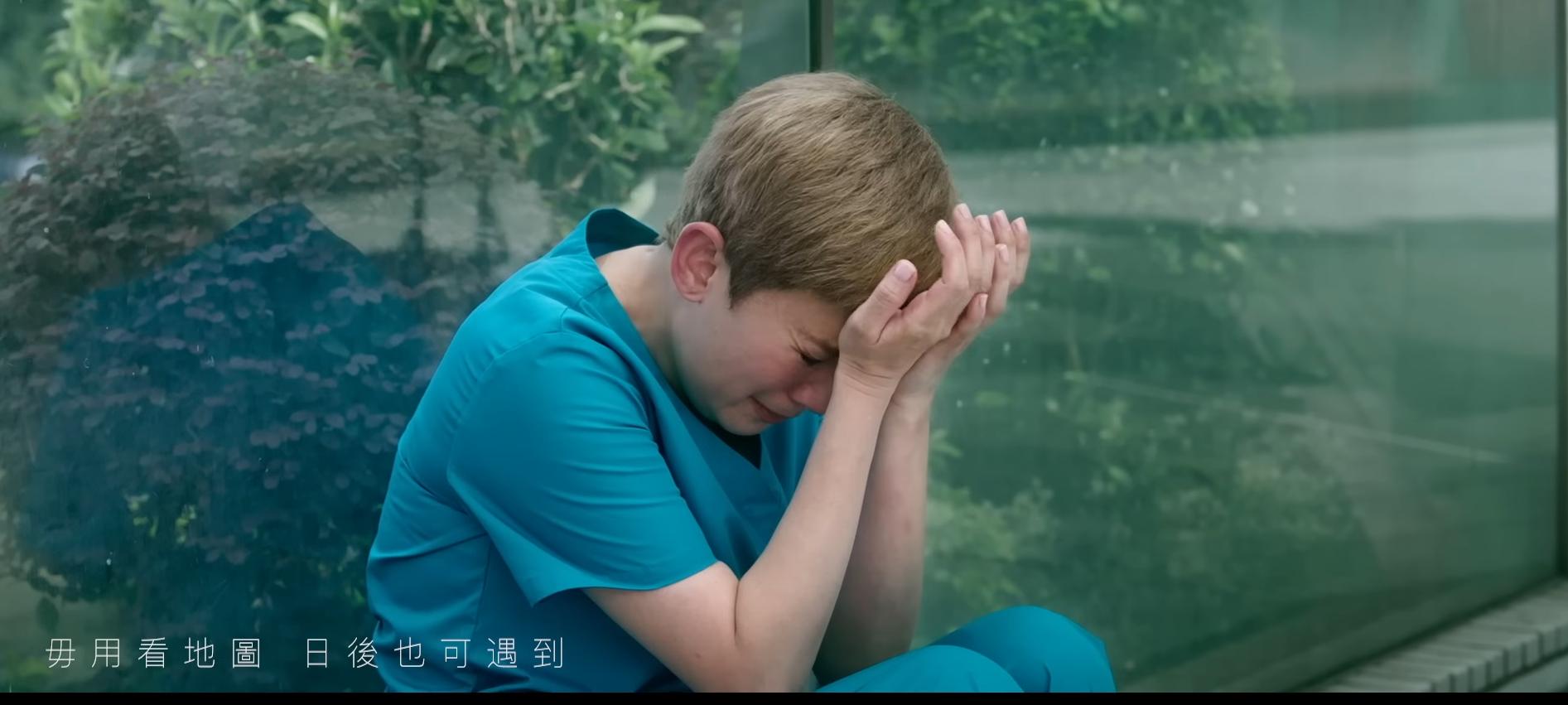 MC張天賦難忘演繹《我談的那場戀愛》主題曲《筆友》時,憶起戲中吳君如在中環天橋抽泣一幕。