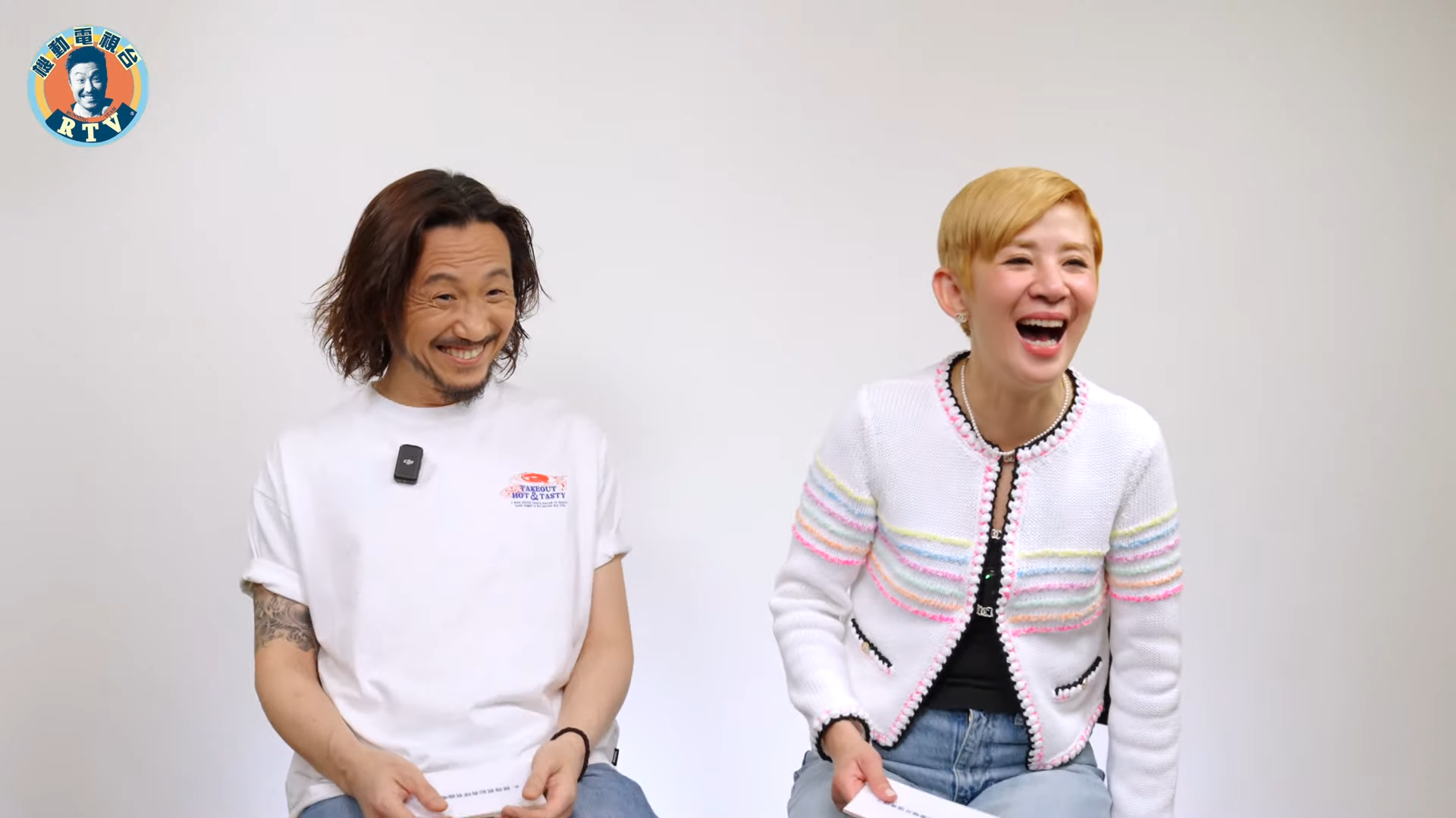 鄭中基與吳君如在片中互講工作上的趣事。