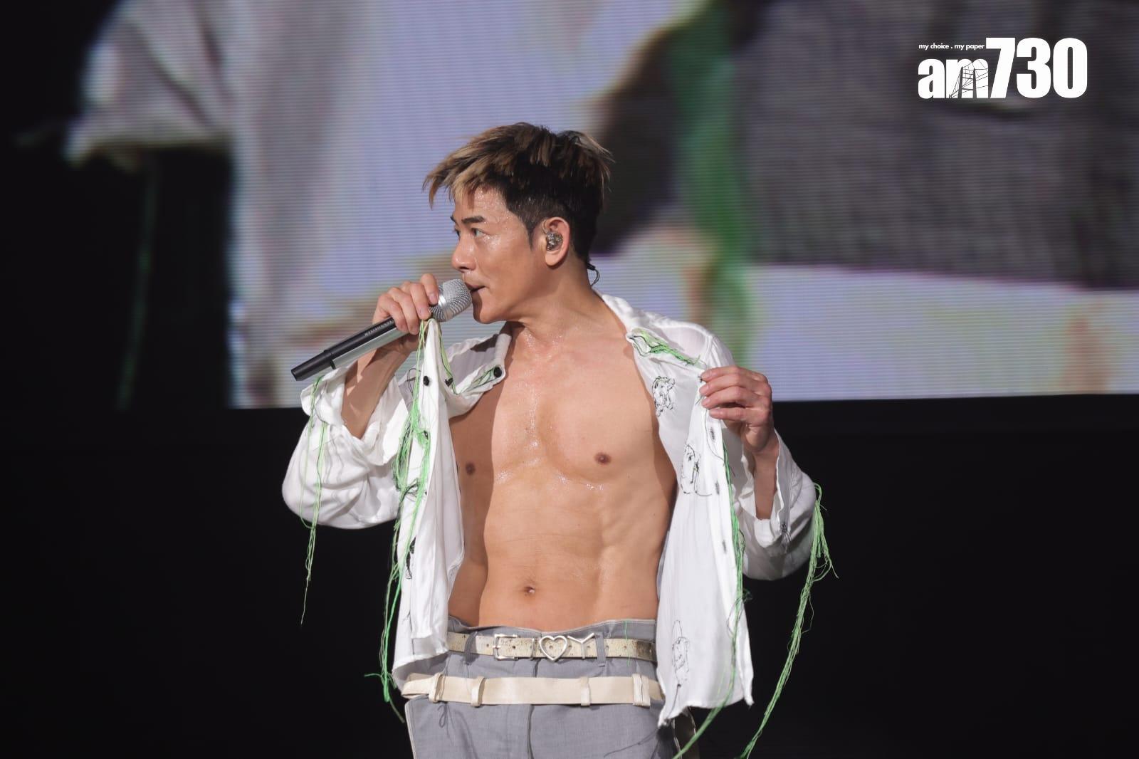 Aaron是位非常自律的藝人,健美身材30年不變。