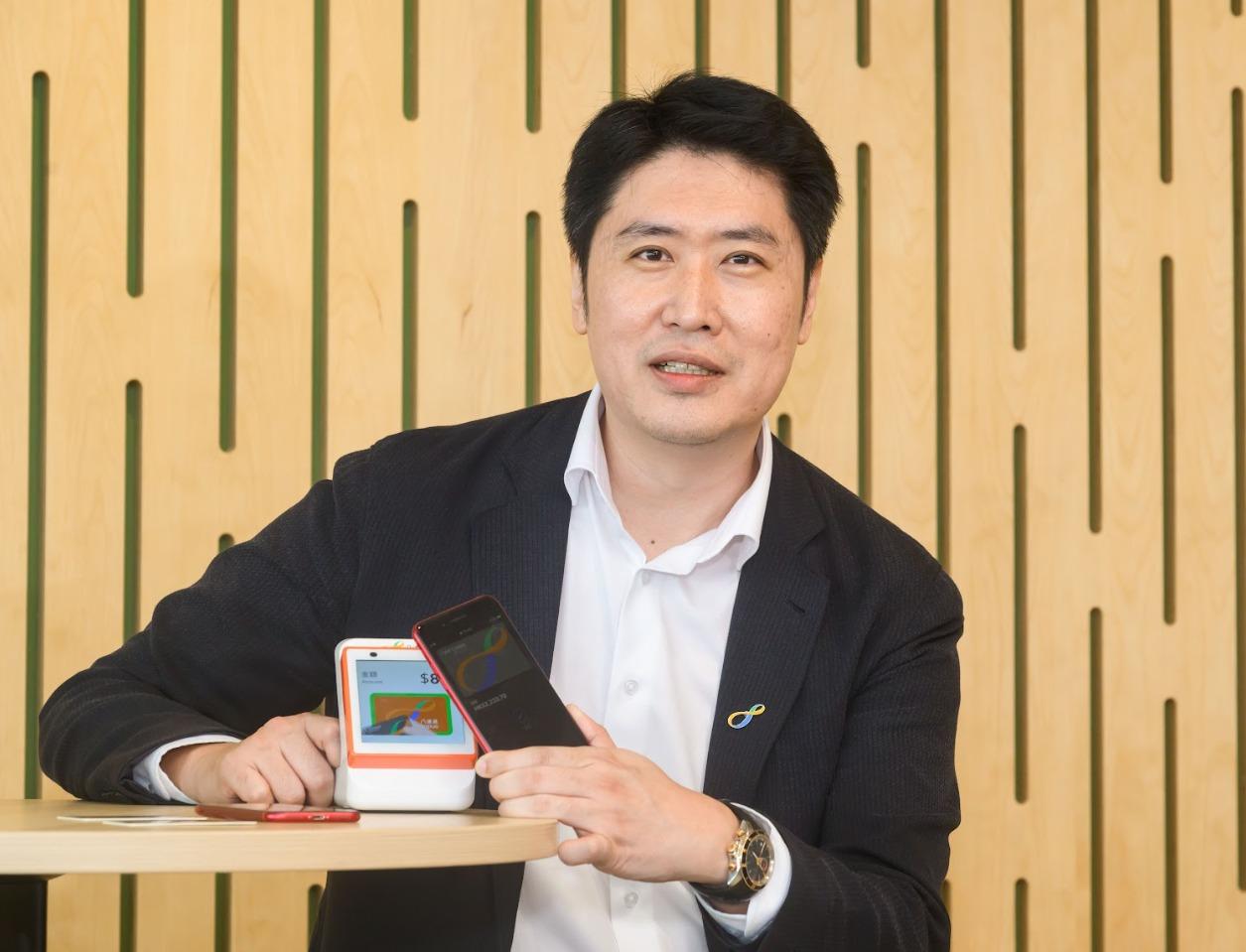 八達通料明年推出新讀卡機 拍卡付款同時領取優惠券(八達通圖片)