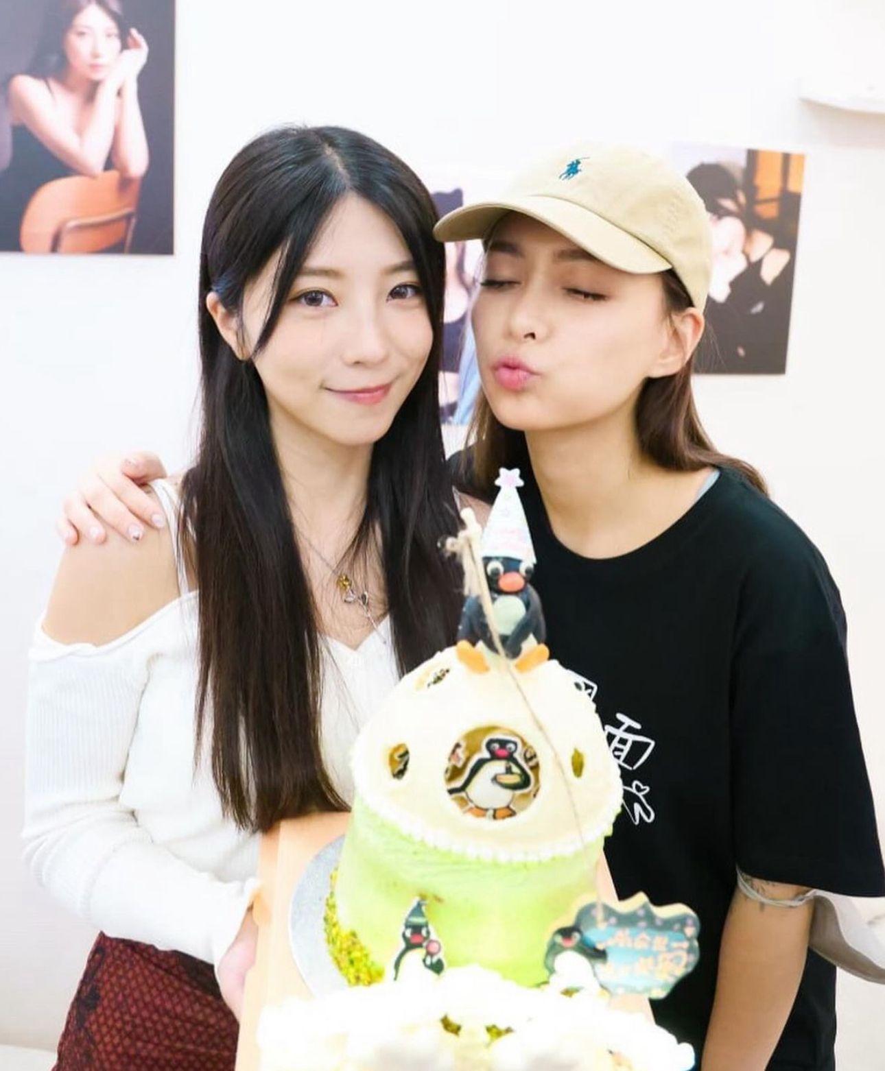 Ah Gi獲好友鍾卓穎驚喜慶生。