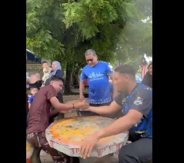 青年一發力,手臂出事。(互聯網)