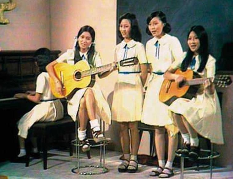 高妙思、程可為、趙雅芝曾合演校園青春劇《乘風破浪》。