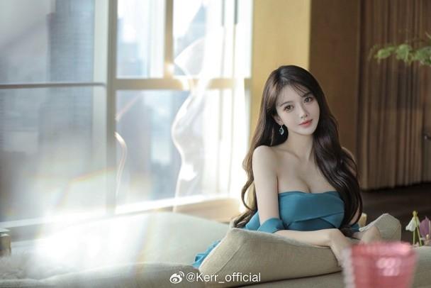 黃曉明公開認愛比他少15歲的網紅葉珂。