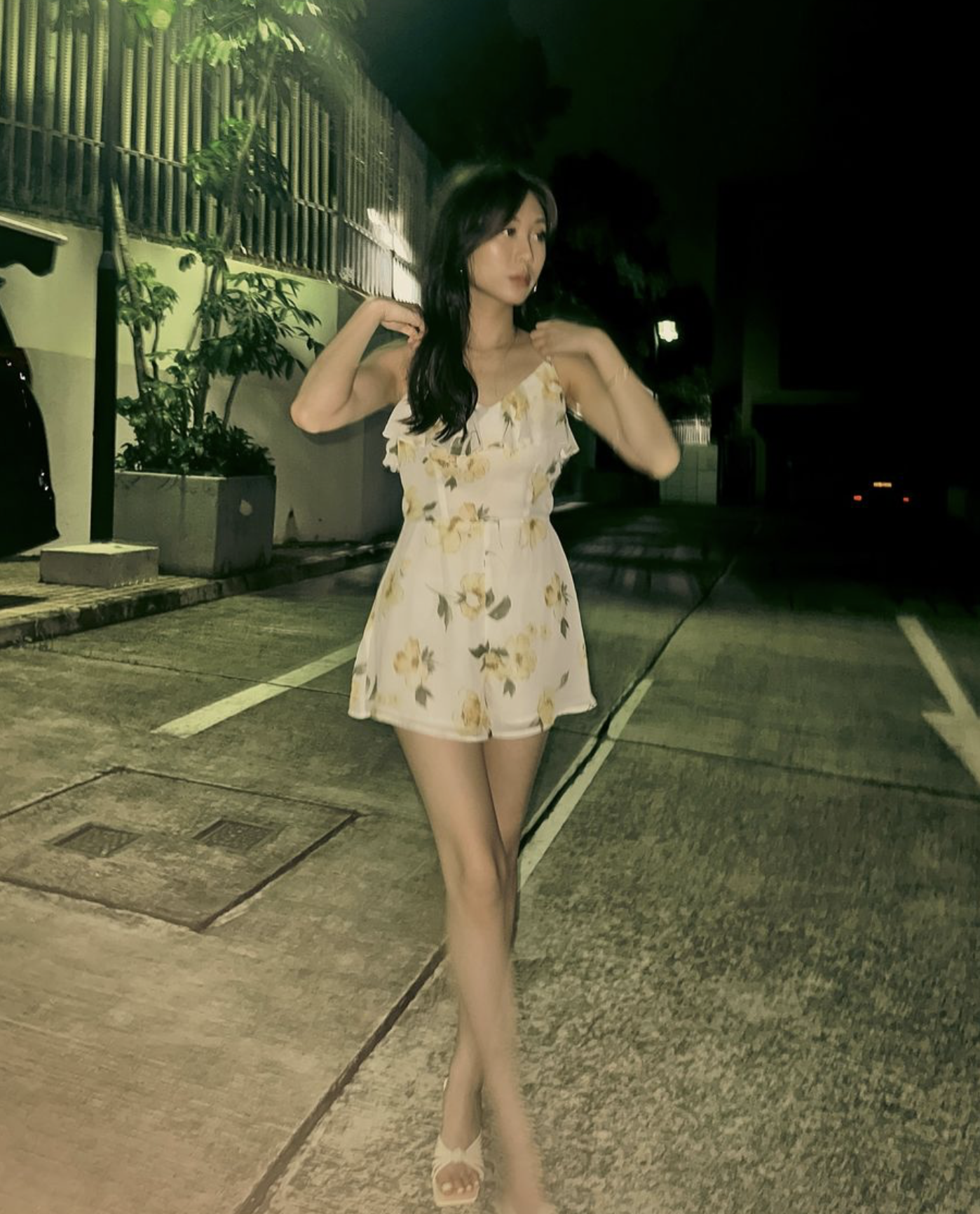 許倚榕為張明偉樂隊Charming Way拍《一些事一些人》MV