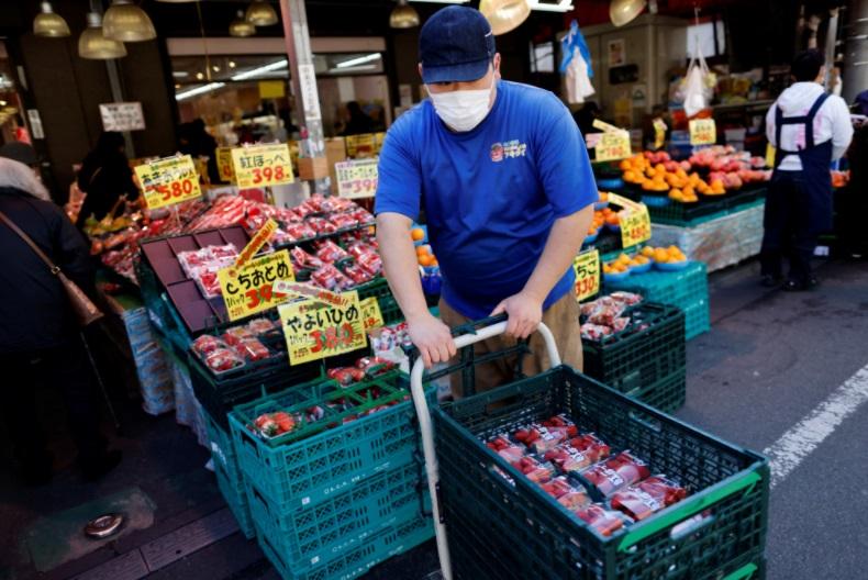 學者指出,日本人工時長的原因是文化和社會,這些不會很快改變。(資料圖片)