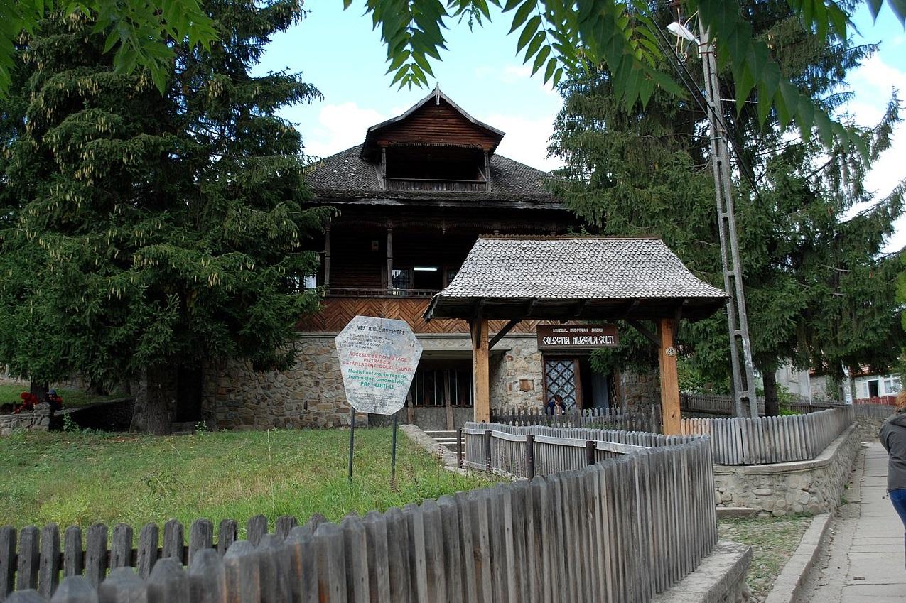 小鎮科爾蒂的琥珀博物館。(互聯網)