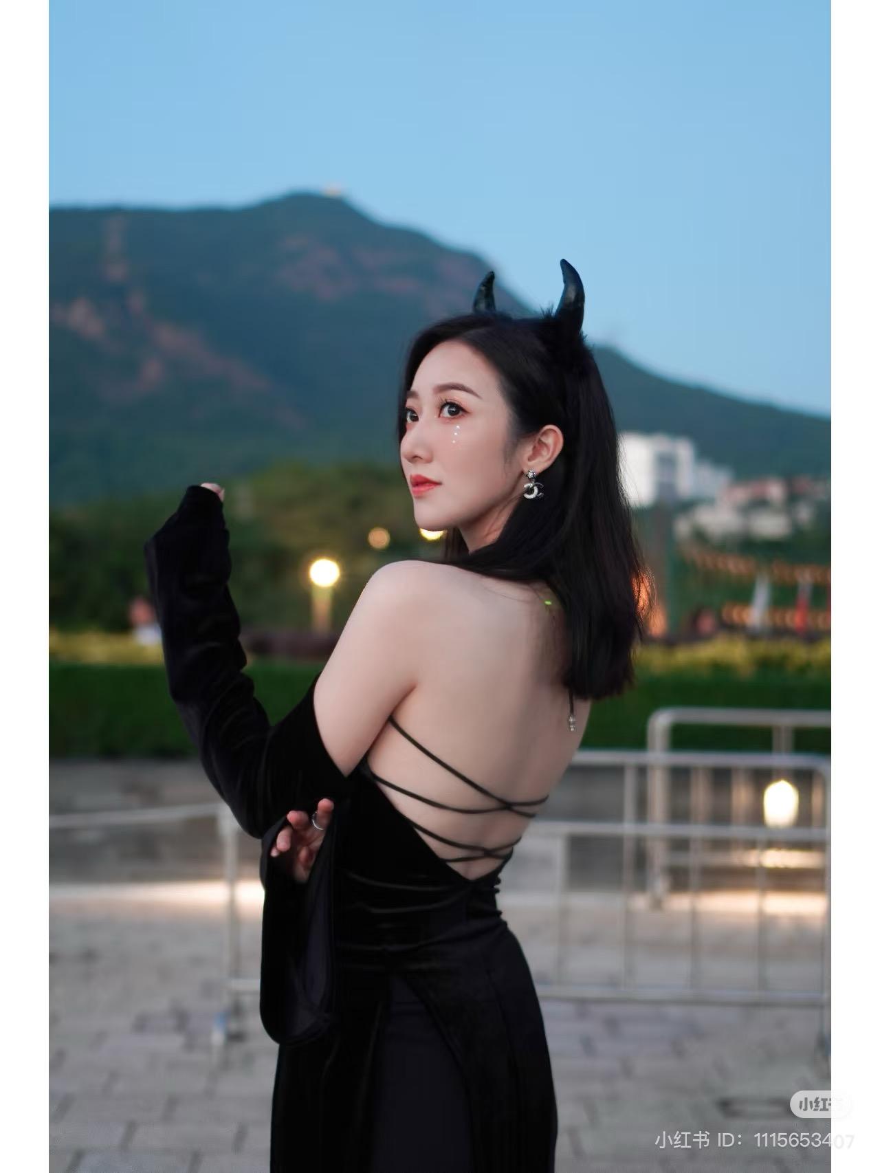 婚後的Regina,打扮越趨性感。