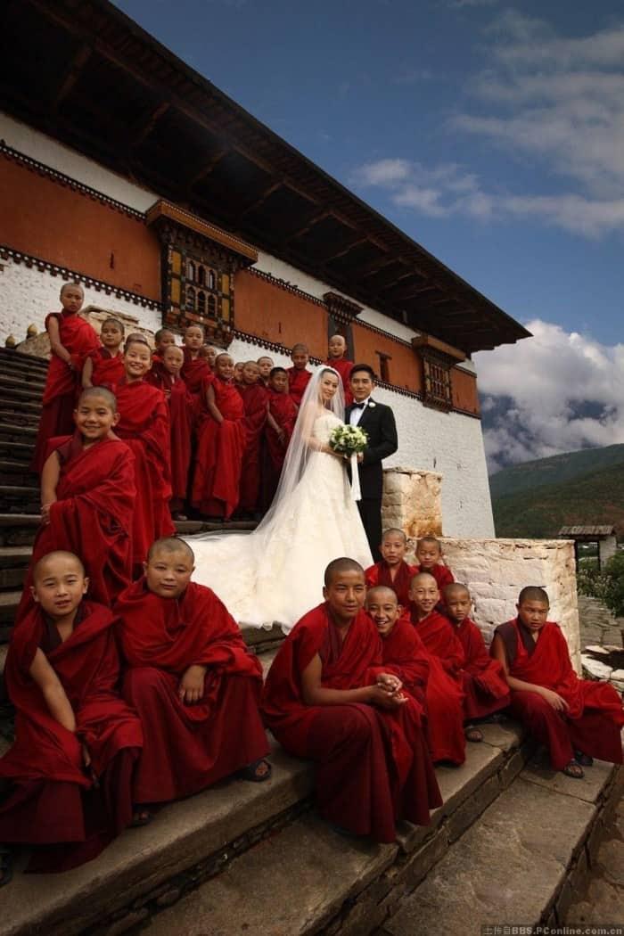 偉仔、嘉玲當年不丹結婚,獲得全港市民祝福。